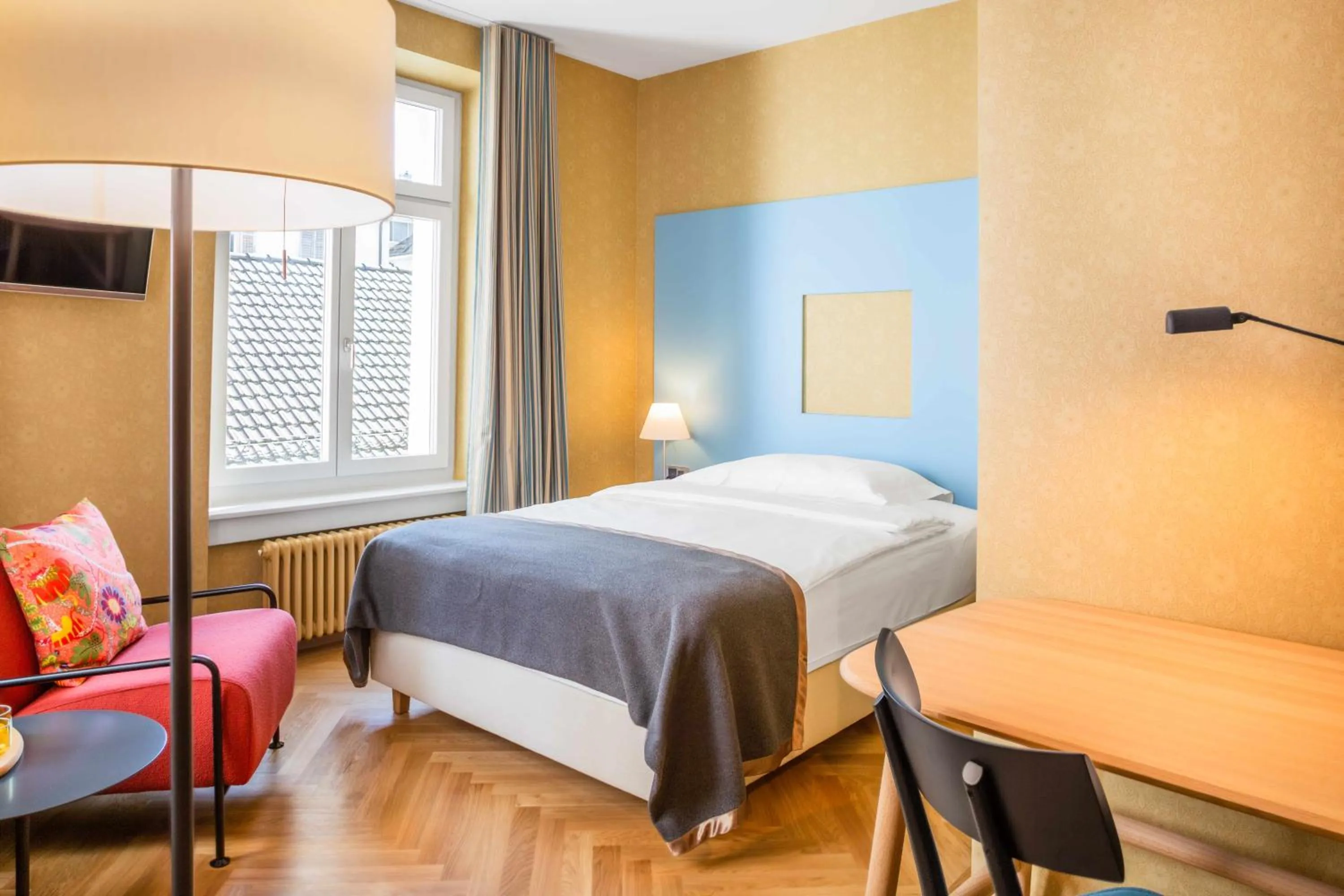 Bed in Alma Hotel - Boutique hideaway by the lake with rooftop and ladies-only wellness