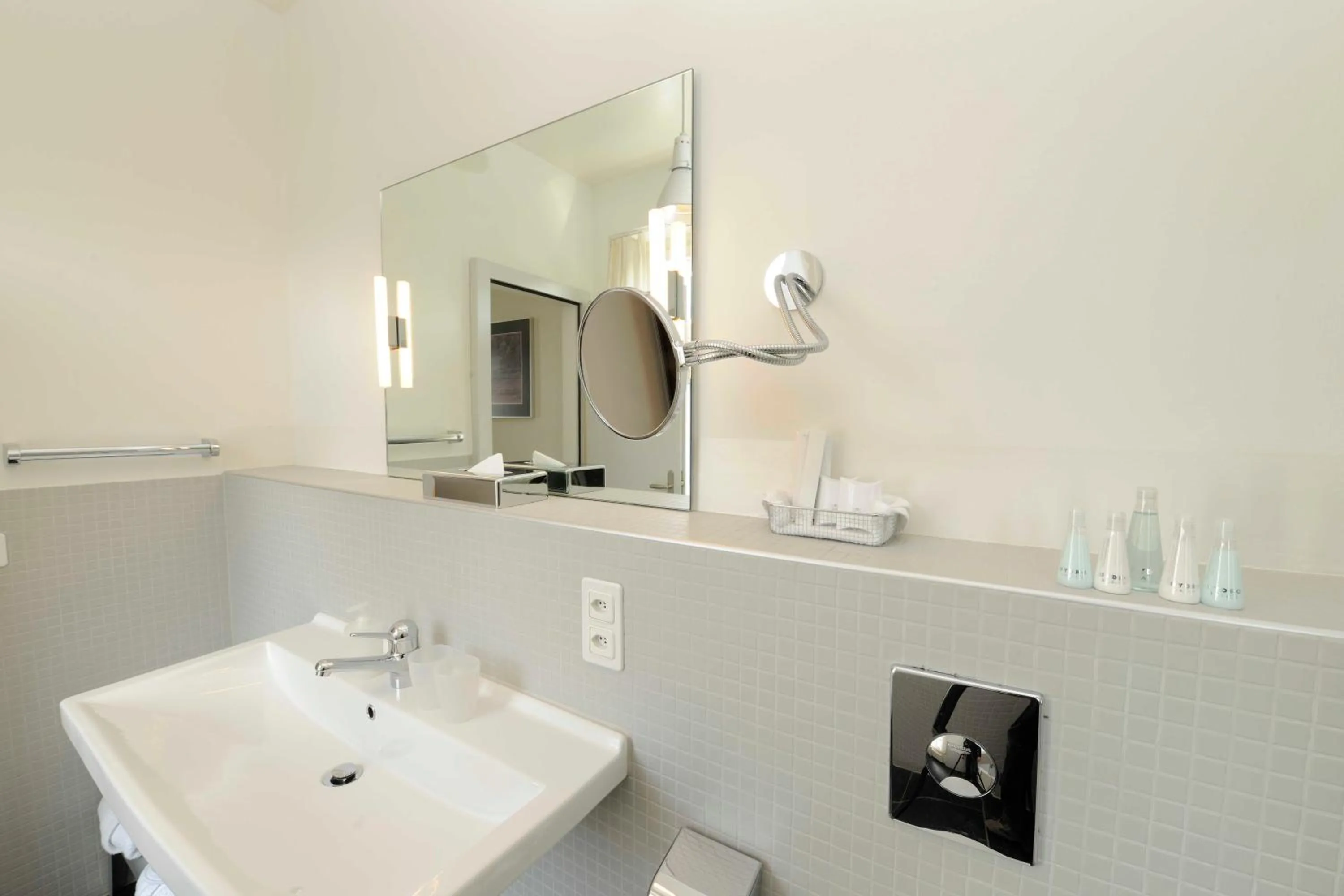 Bathroom in Alma Hotel - Boutique hideaway by the lake with rooftop and ladies-only wellness