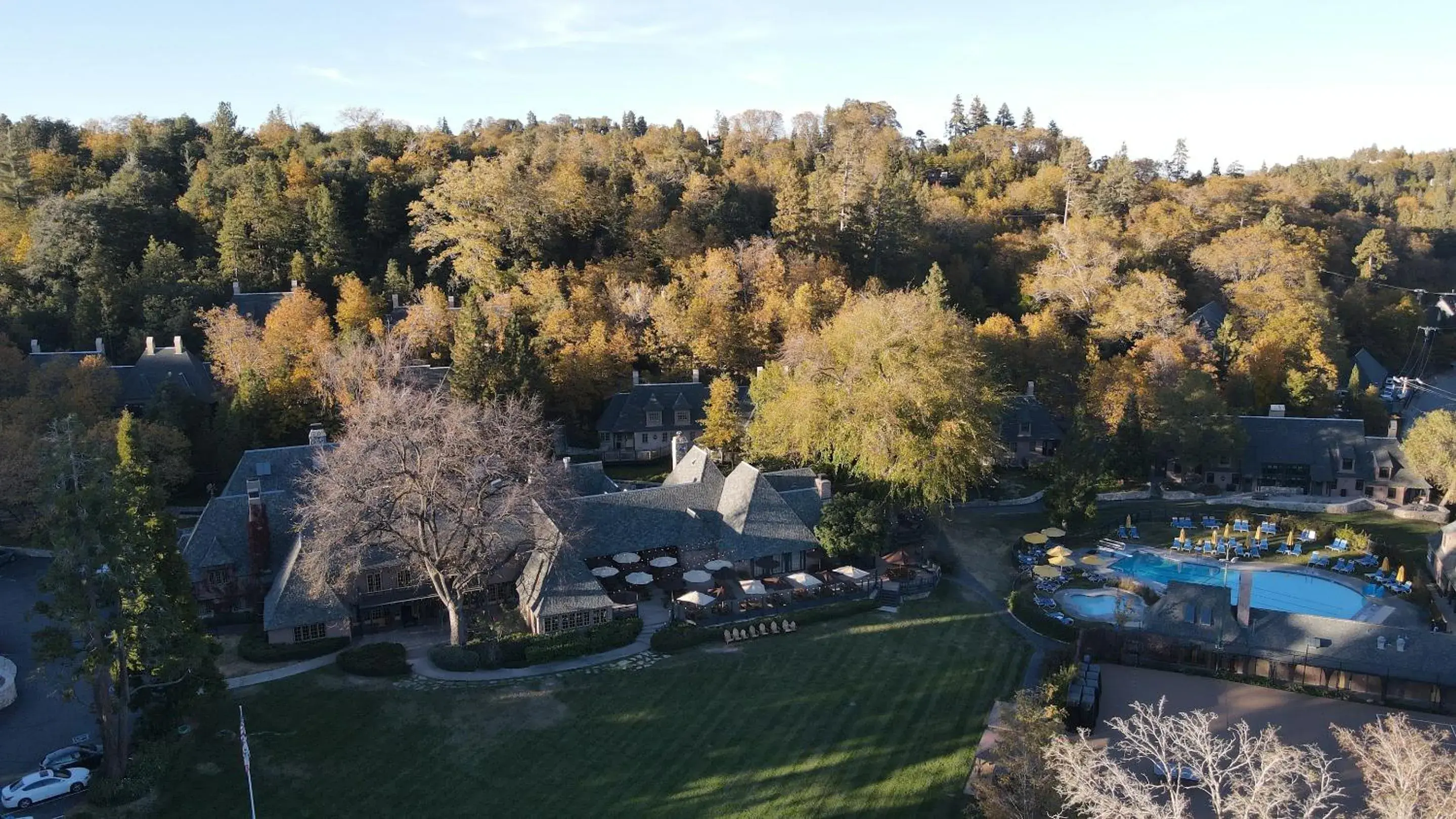 Property building in UCLA Lake Arrowhead Lodge Property building in UCLA Lake Arrowhead Lodge