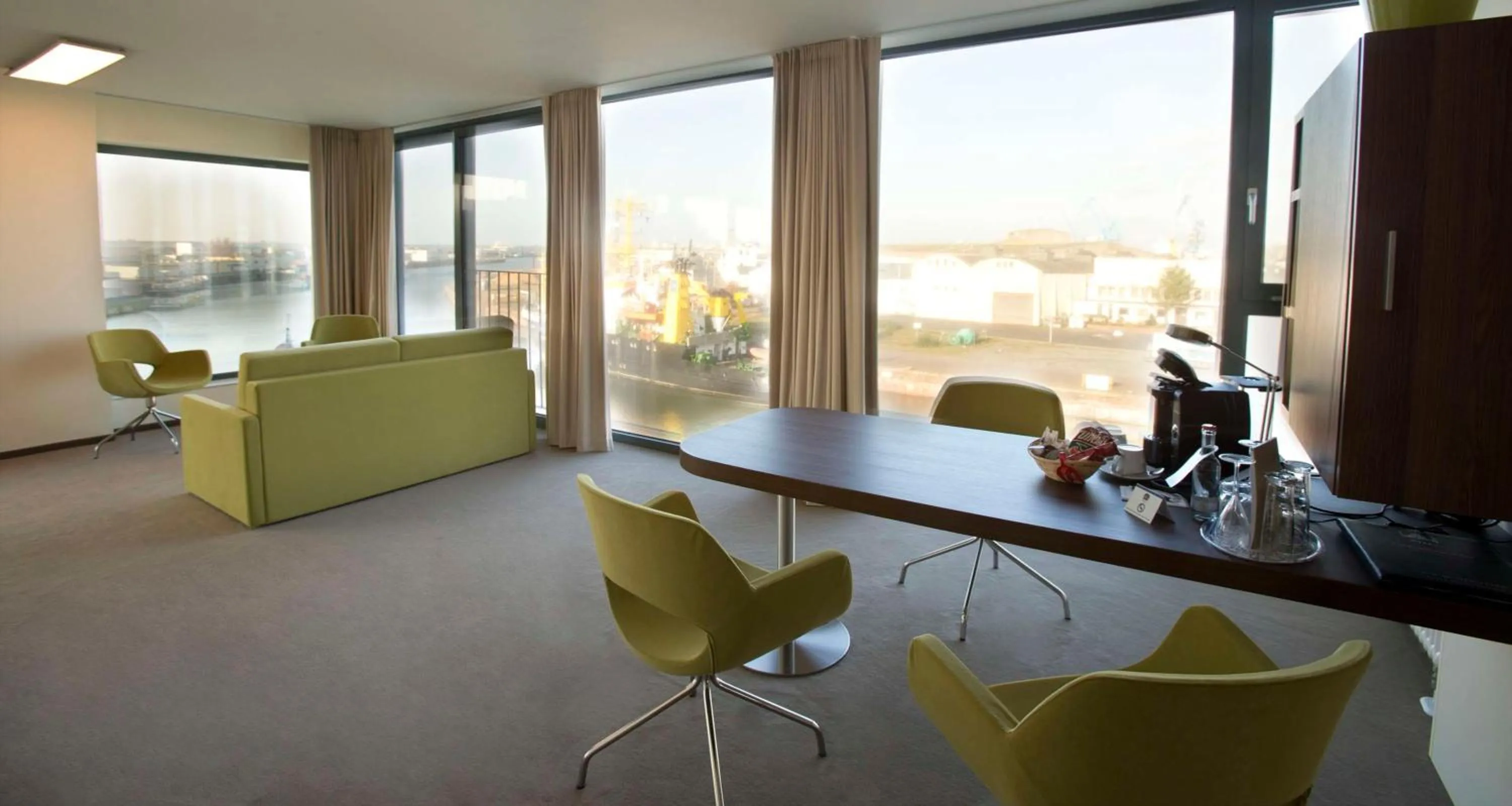 Photo of the whole room in Best Western Plus Hotel Bremerhaven