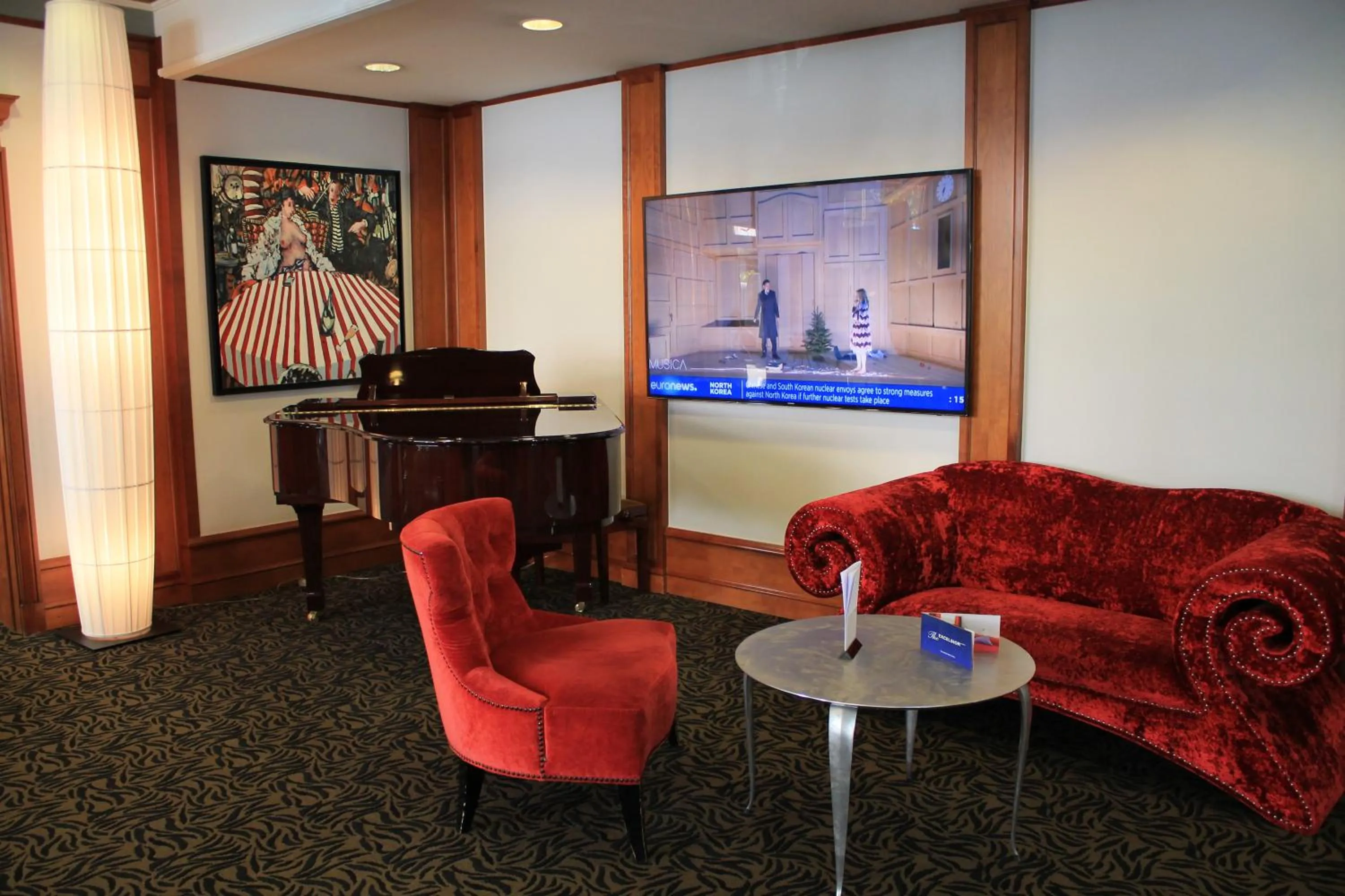 Lobby or reception in The New Midi