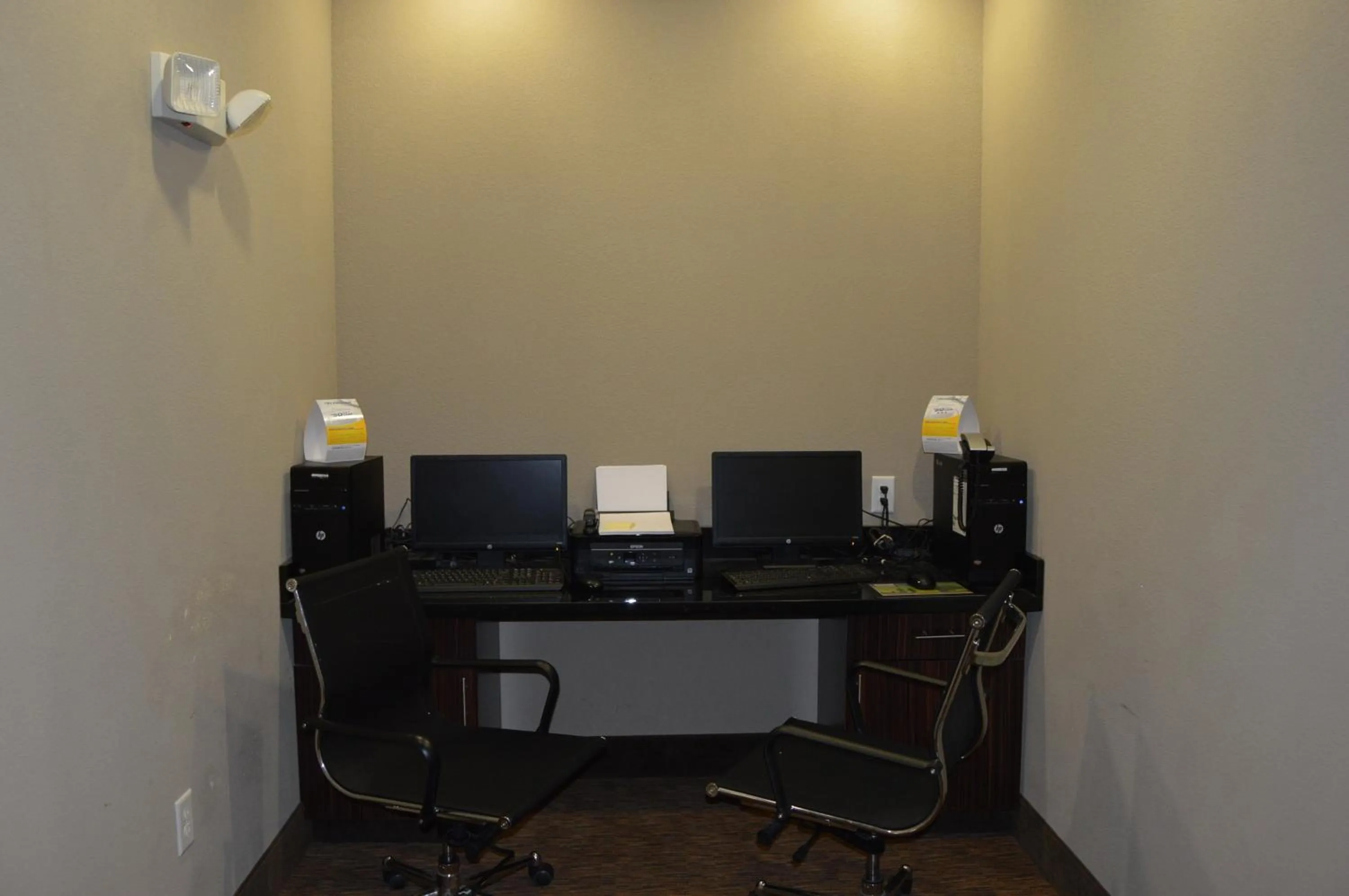 Business facilities in Sleep Inn & Suites Elk City Route 66