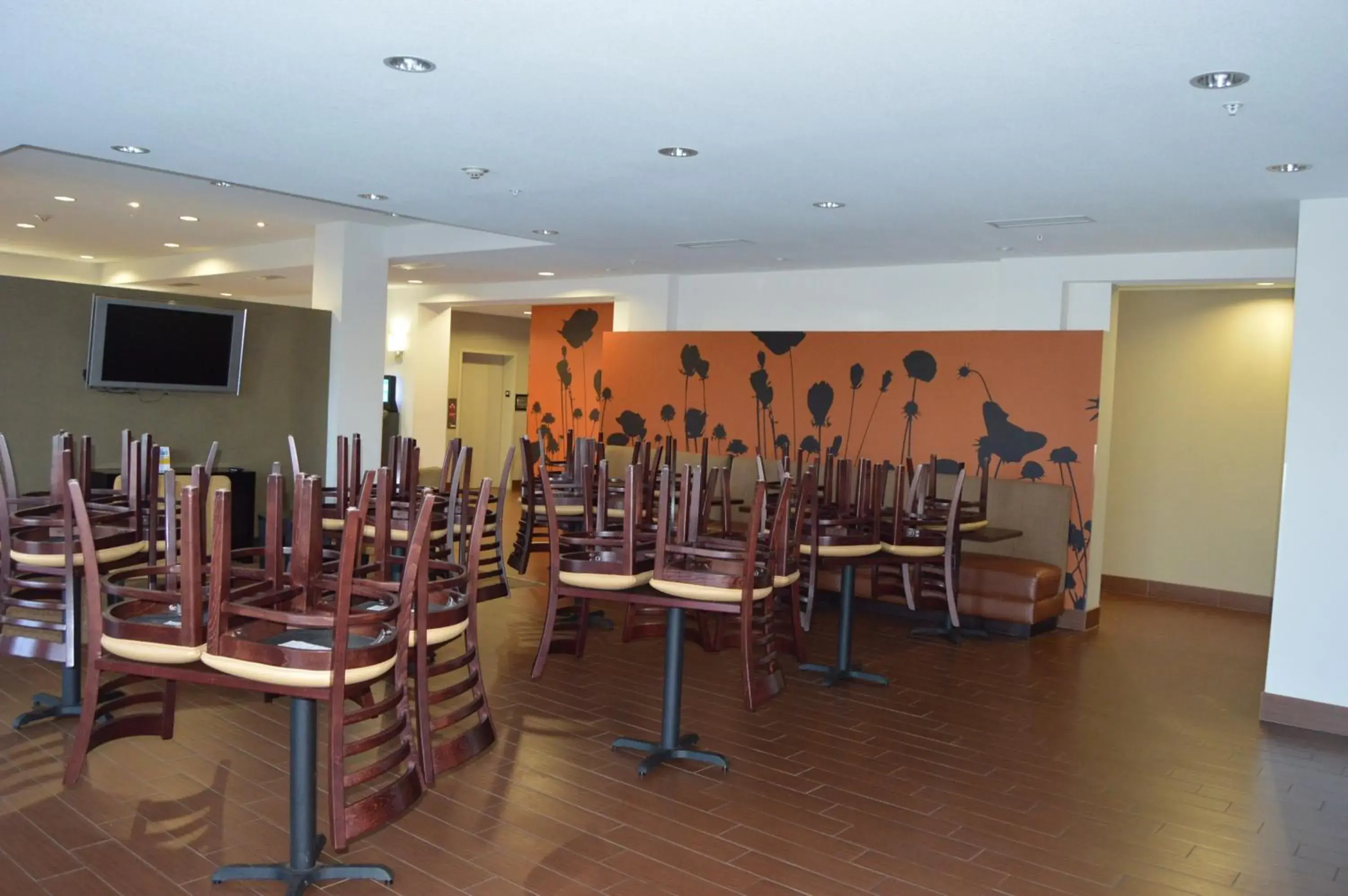 Restaurant/places to eat in Sleep Inn & Suites Elk City Route 66 Restaurant/places to eat in Sleep Inn & Suites Elk City Route 66