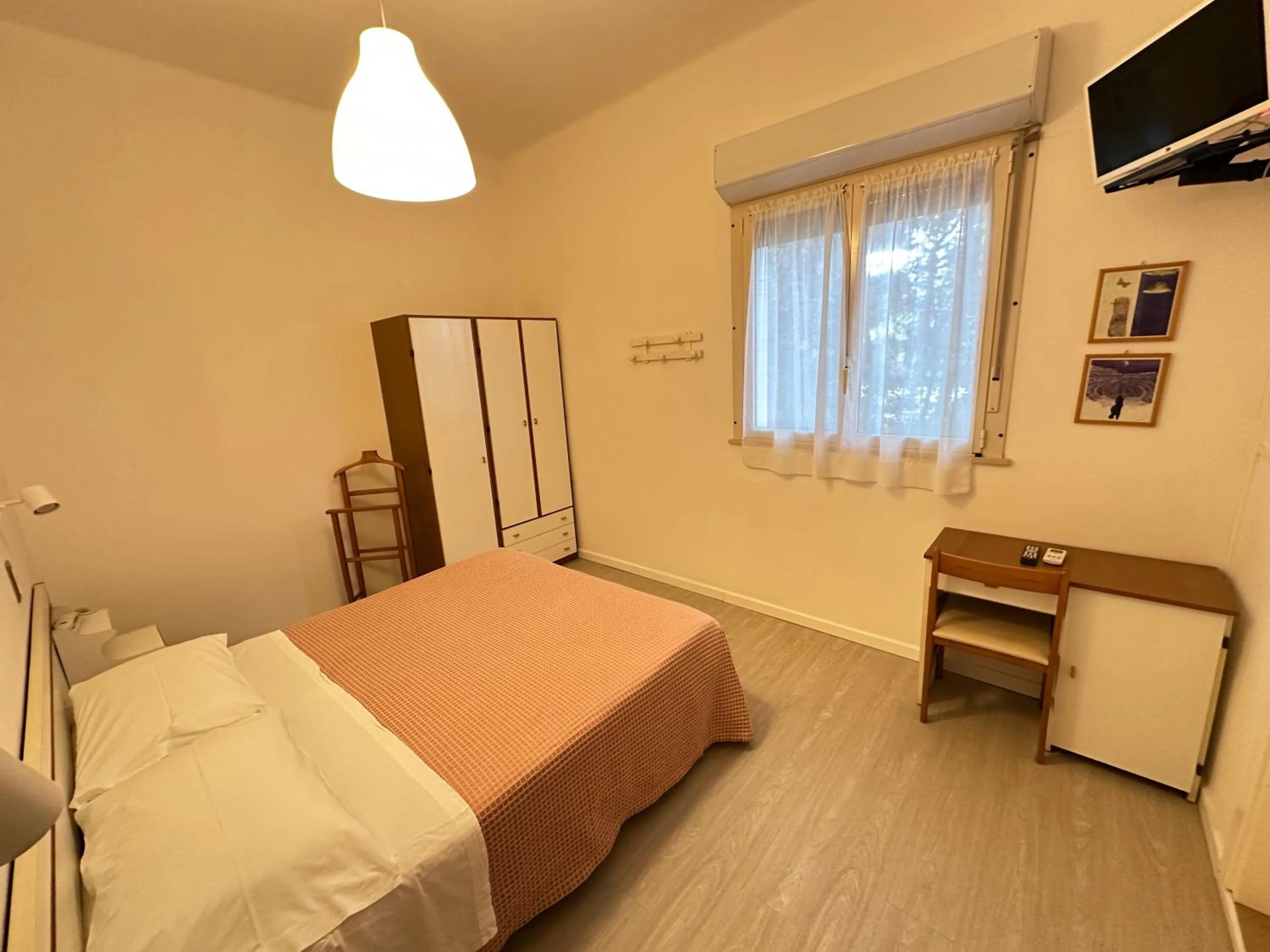 Bed in Hotel Fiorenza