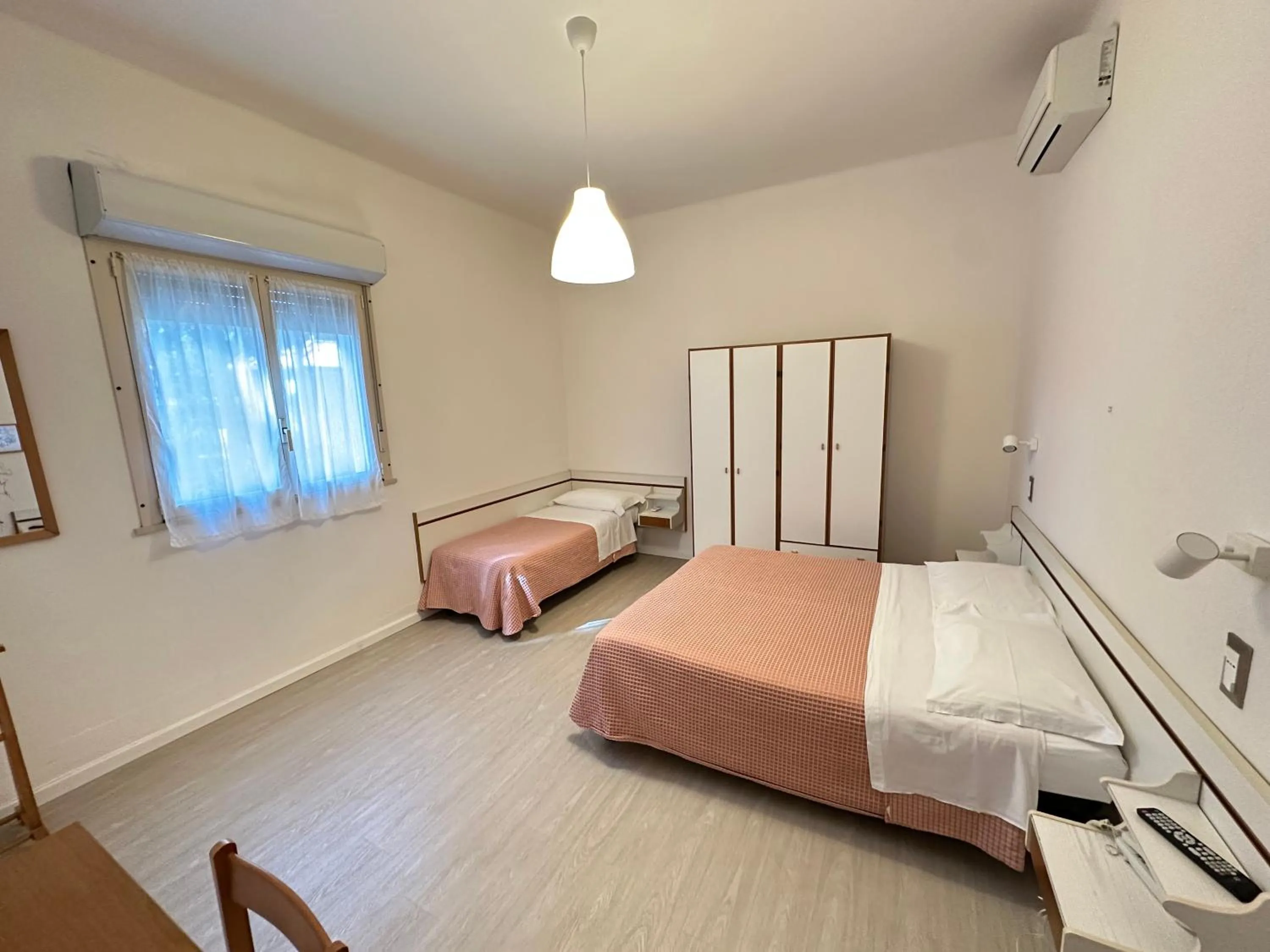 Bed in Hotel Fiorenza