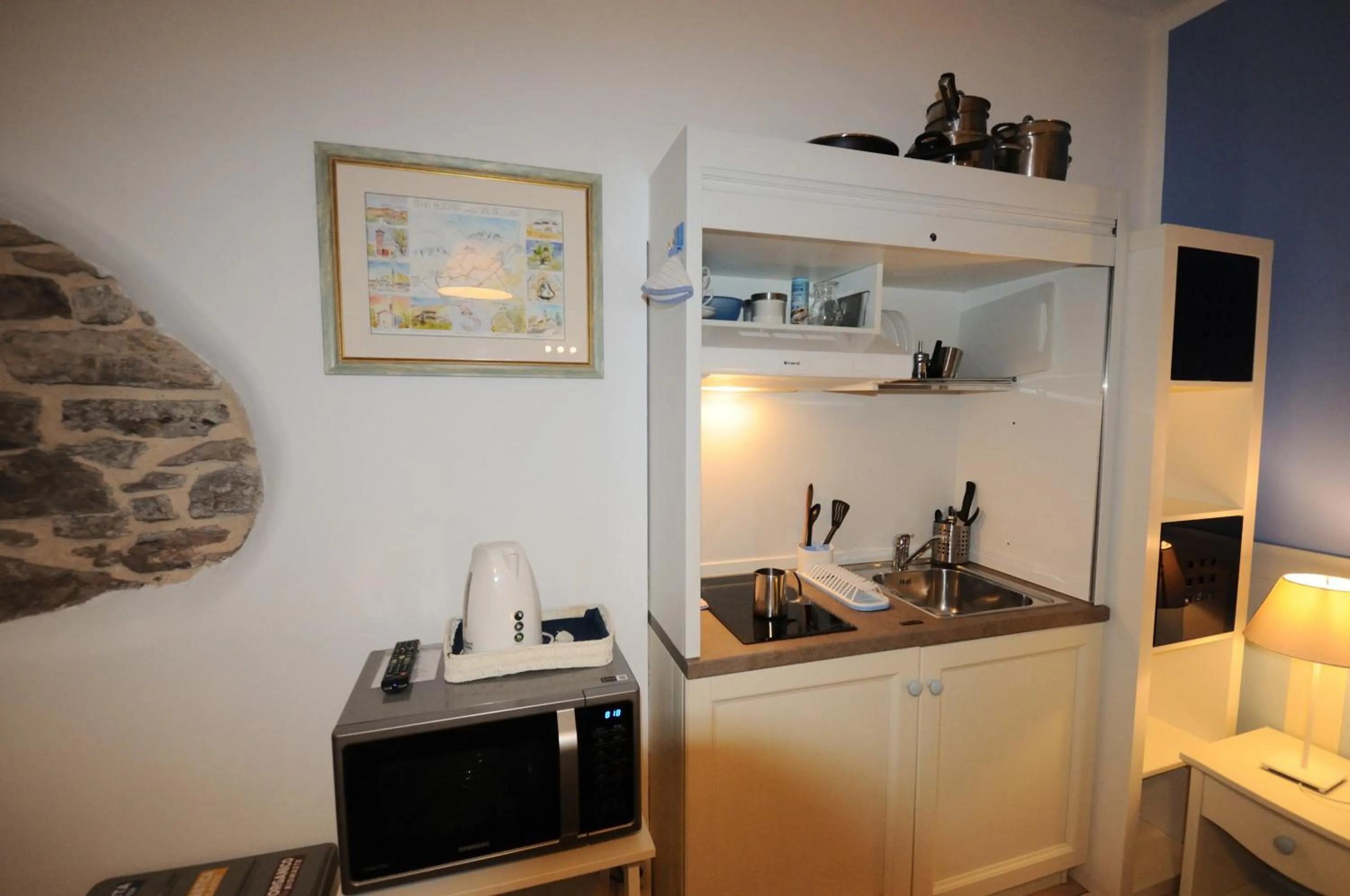 Kitchen or kitchenette in Casa Novecento "Rooms & apartments"