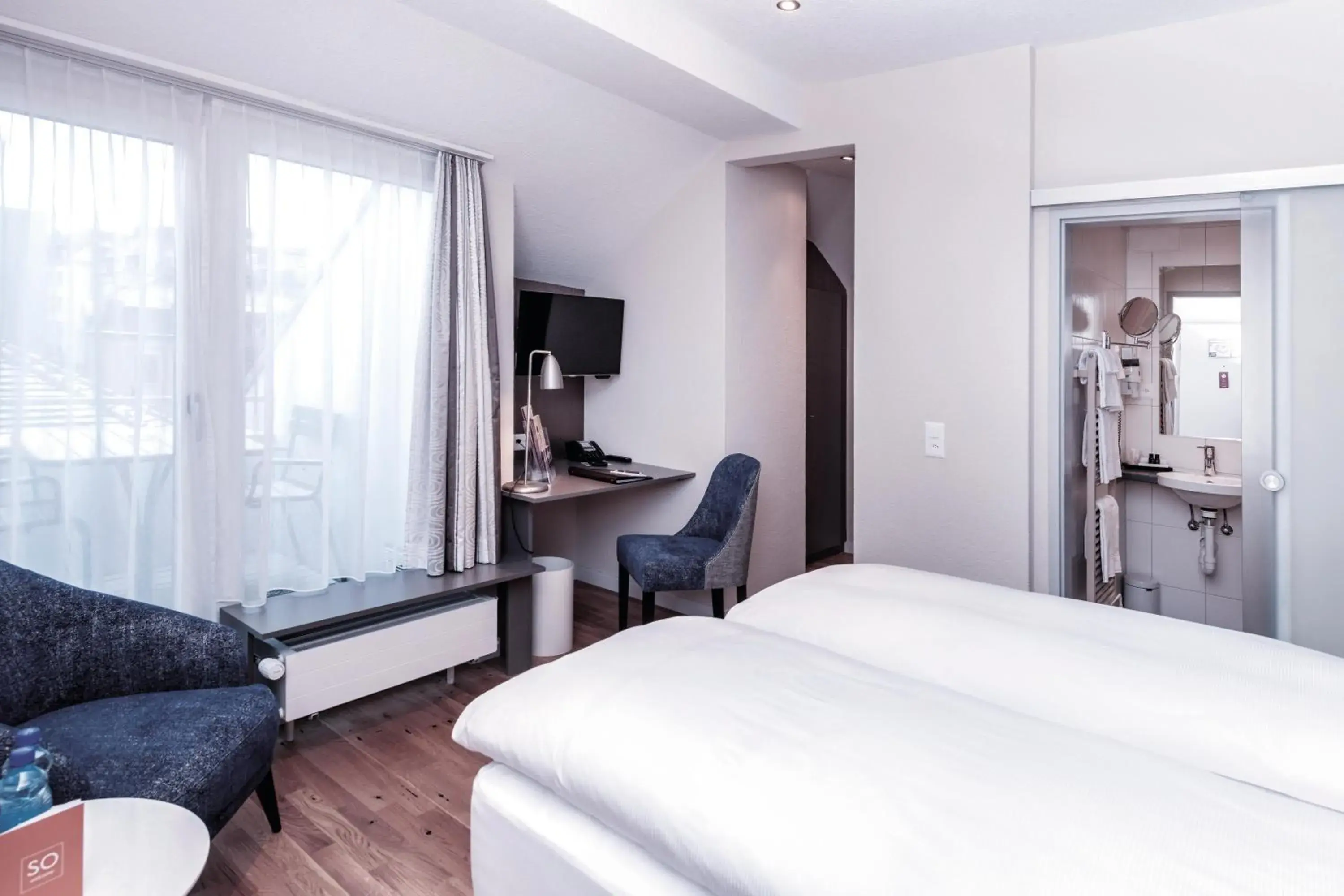 Bed in Sorell Hotel Rex Zürich Bed in Sorell Hotel Rex Zürich