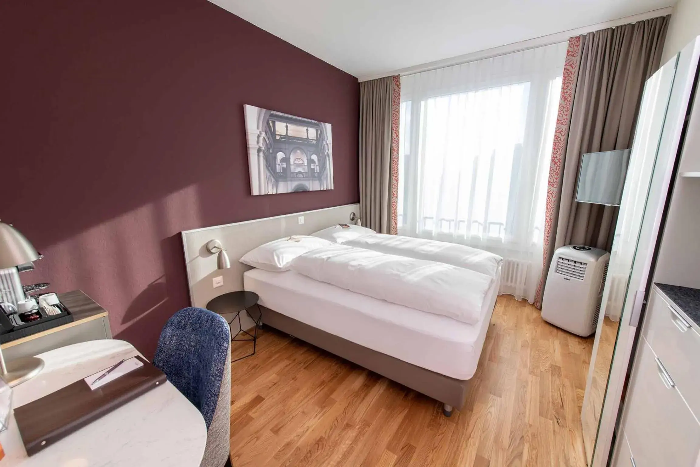 Photo of the whole room, Bed in Sorell Hotel Rex Photo of the whole room, Bed in Sorell Hotel Rex