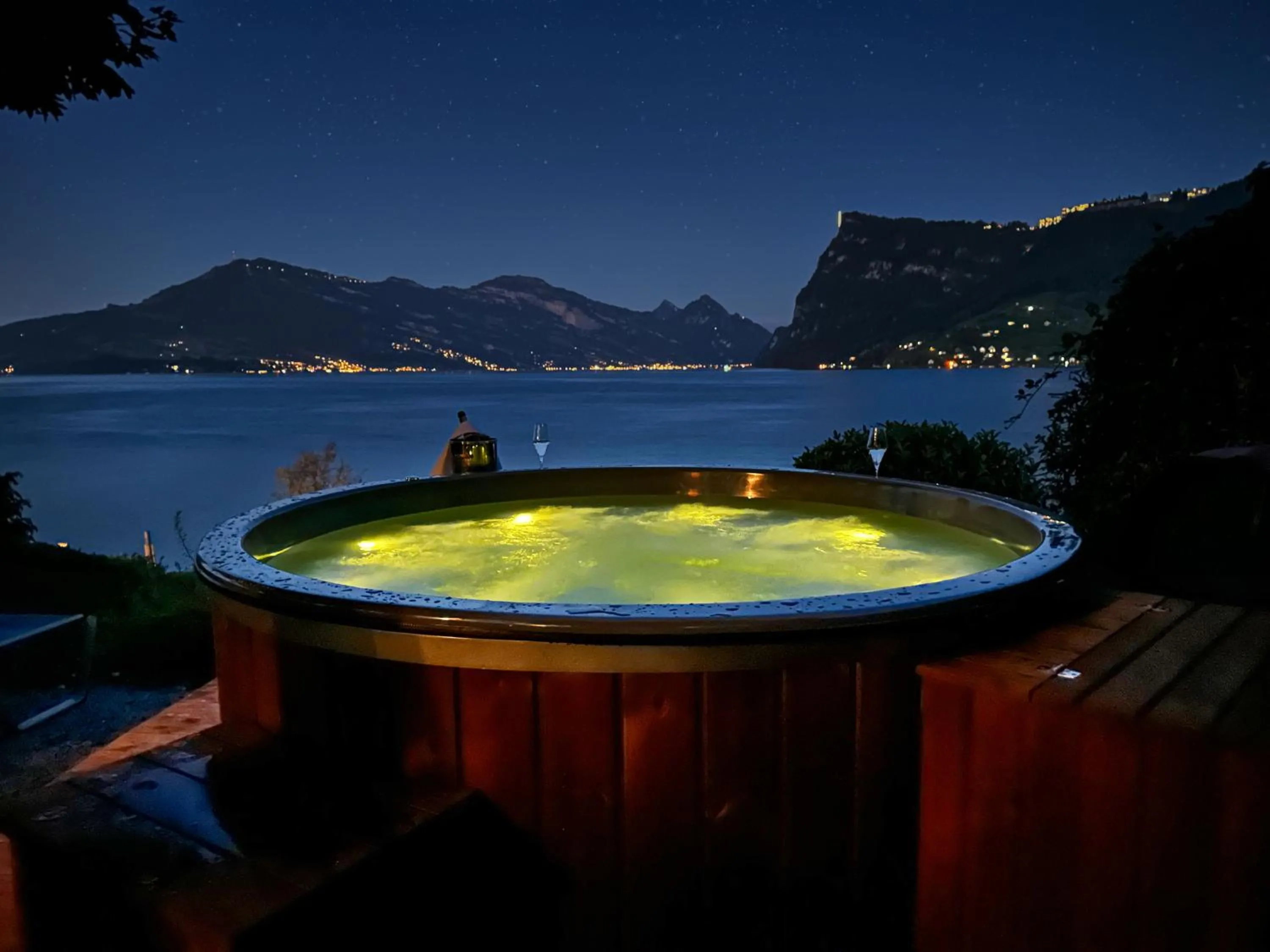 Hot Tub in Seehotel Kastanienbaum