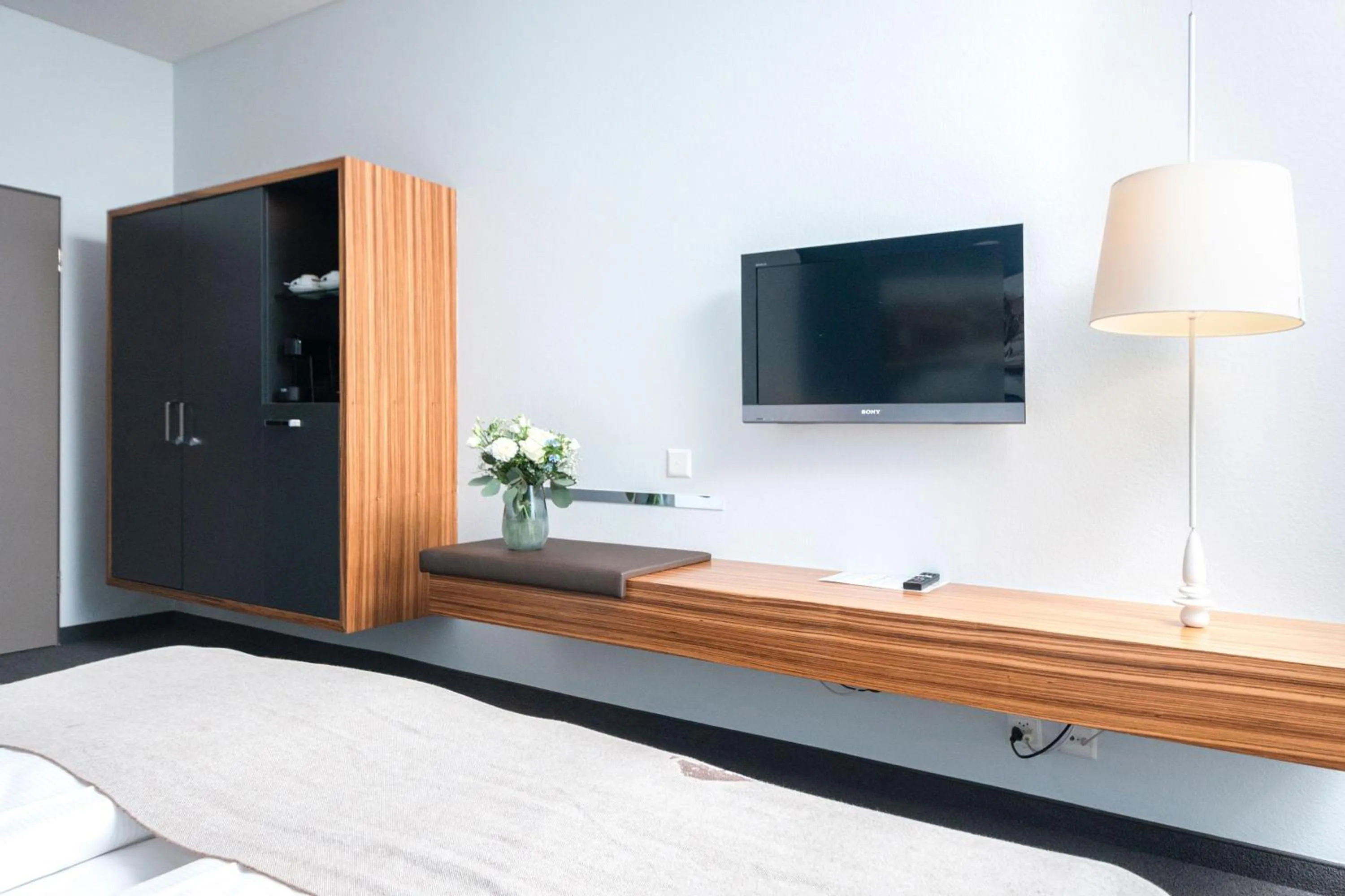 Bedroom, Bed in Seehotel Kastanienbaum