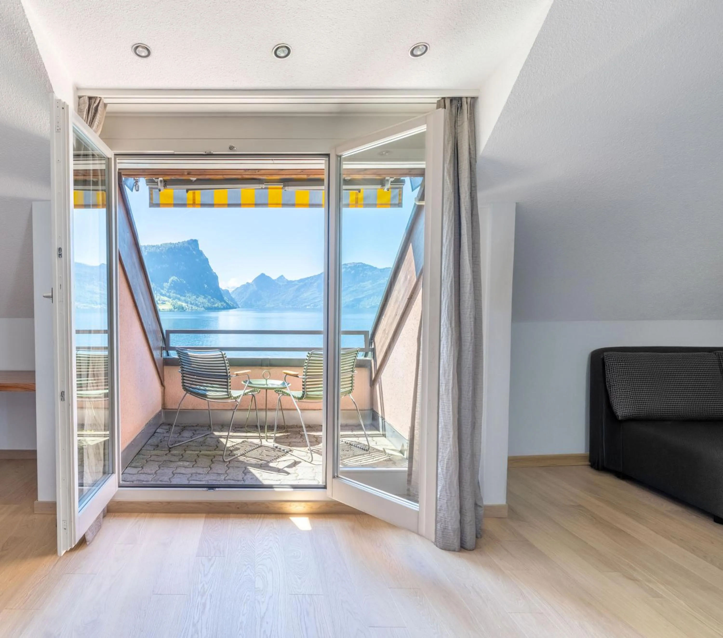 View (from property/room) in Seehotel Kastanienbaum