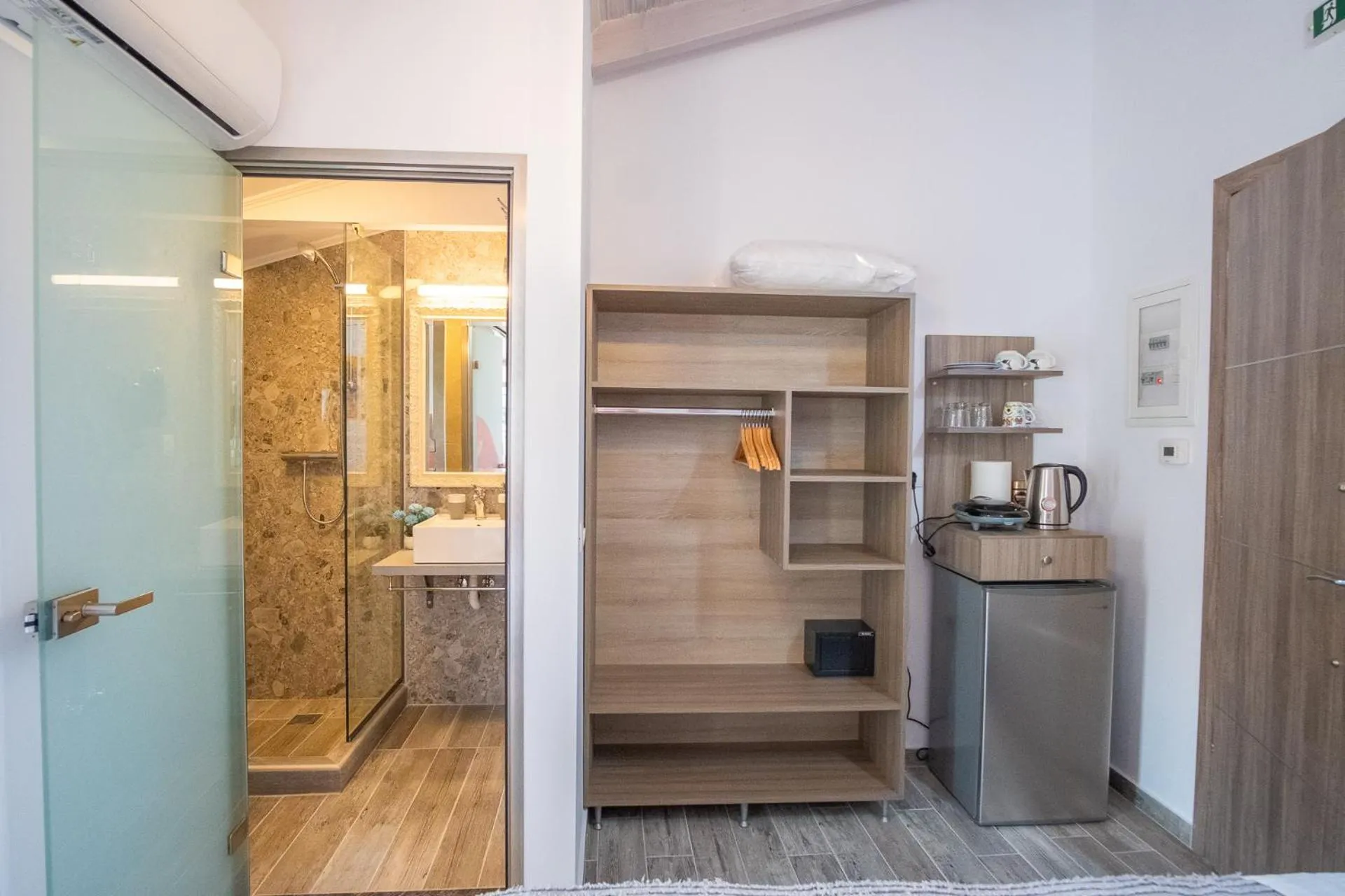 Serenity Luxe Suites