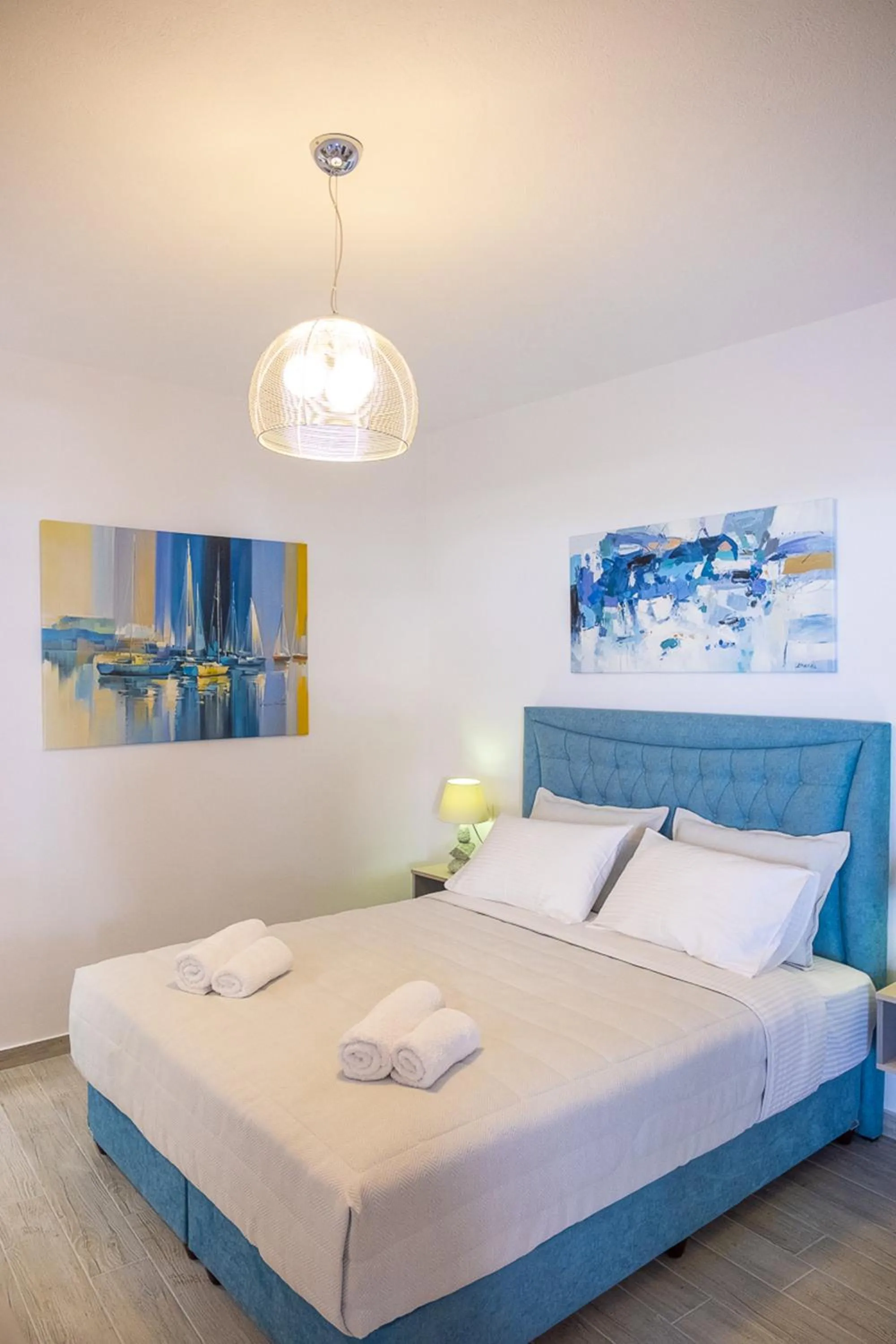 Bed in Serenity Luxe Suites