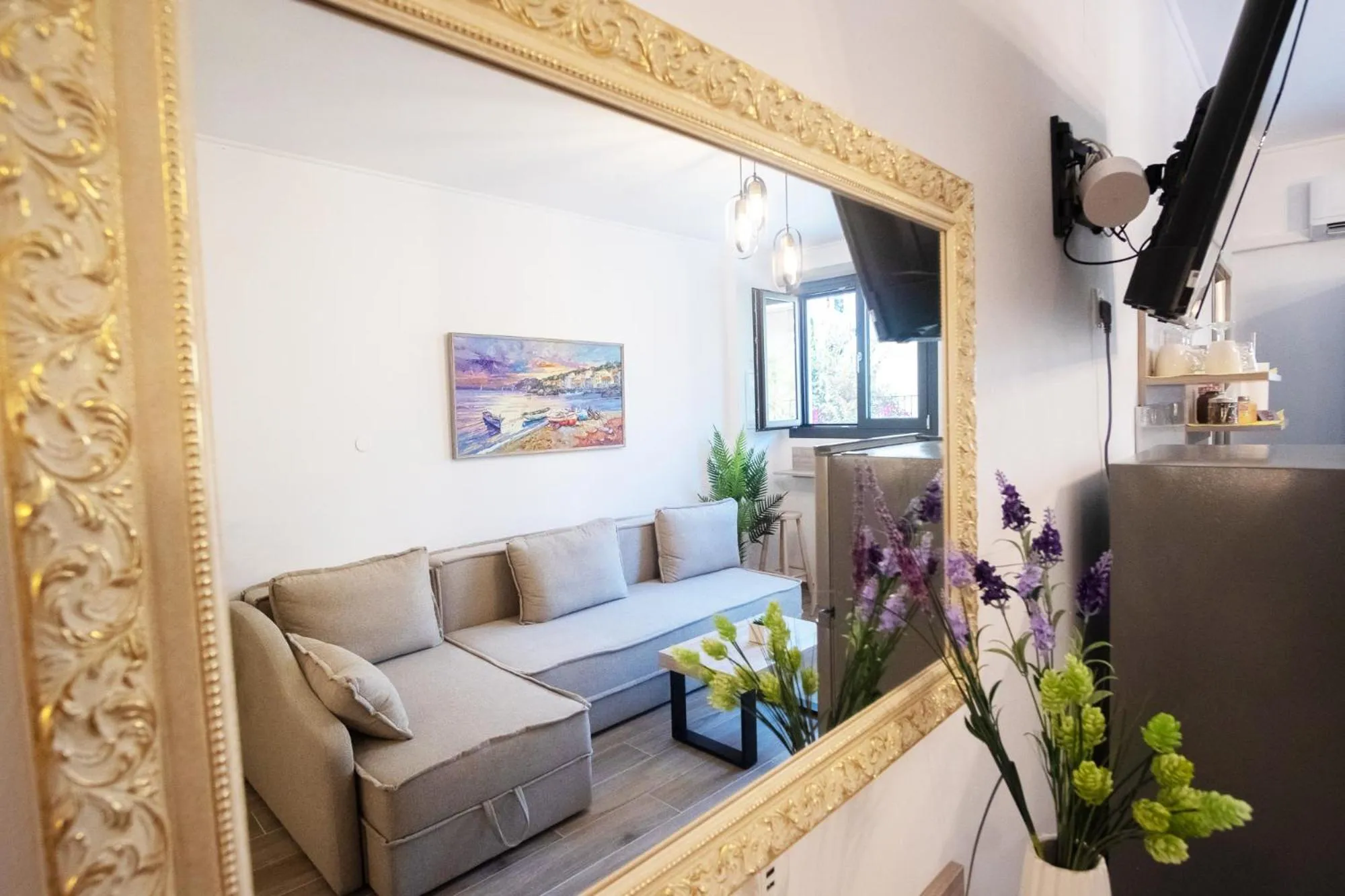 Serenity Luxe Suites