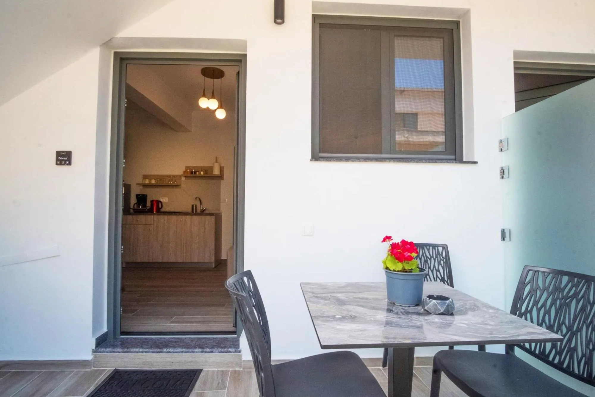 Serenity Luxe Suites