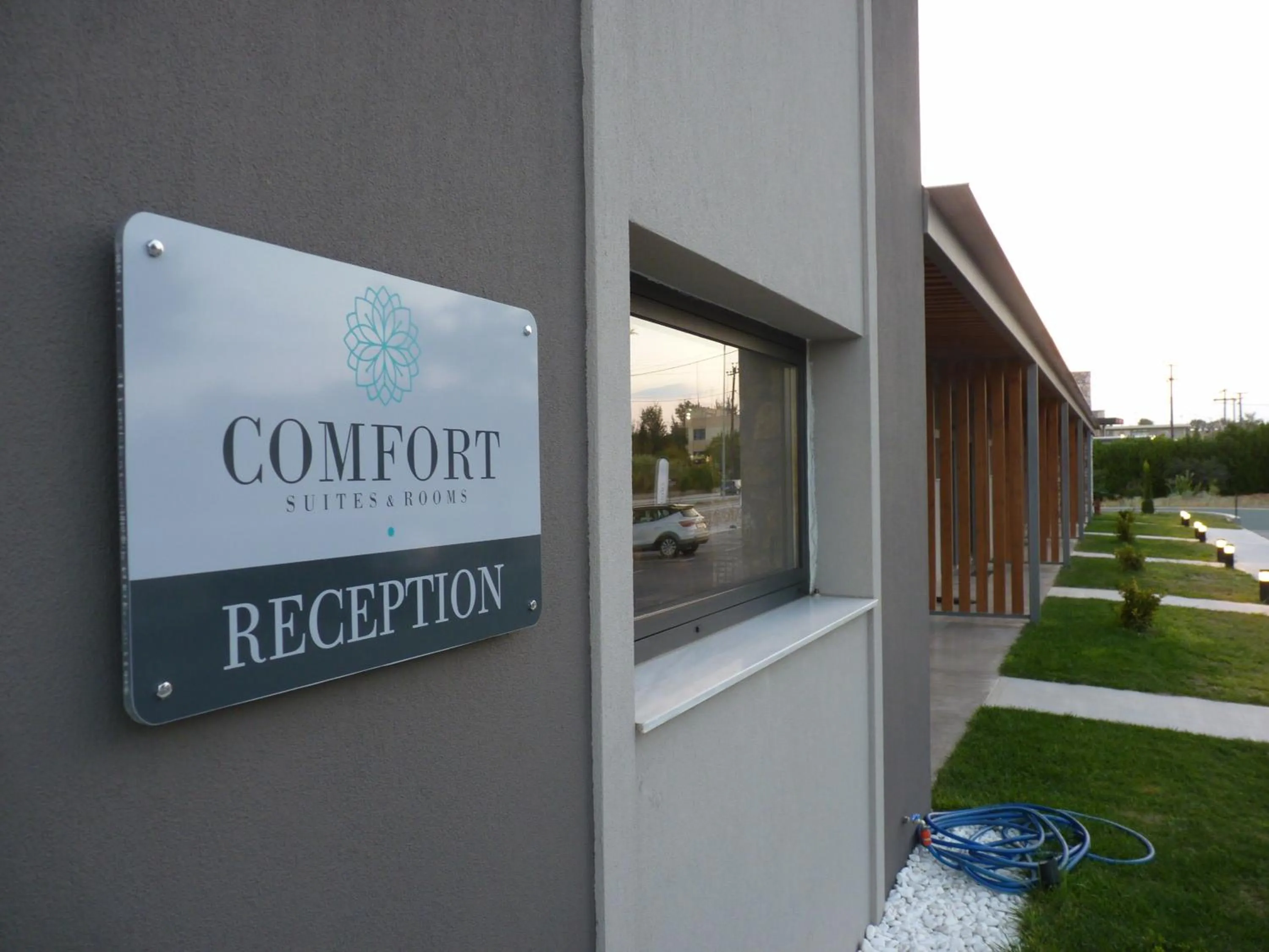 Comfort Suites & Rooms