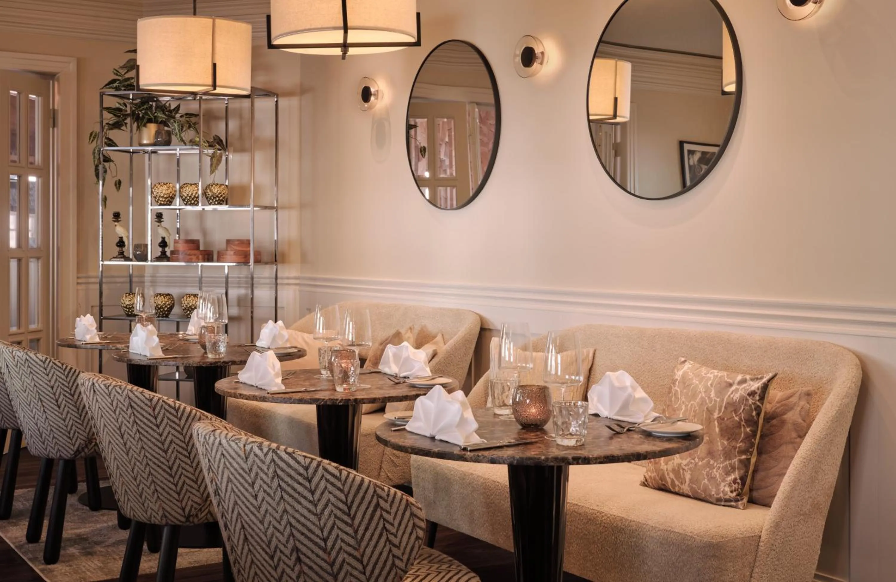 Restaurant/places to eat in Hotel Alden Splügenschloss Zürich - Leonardo Limited Edition