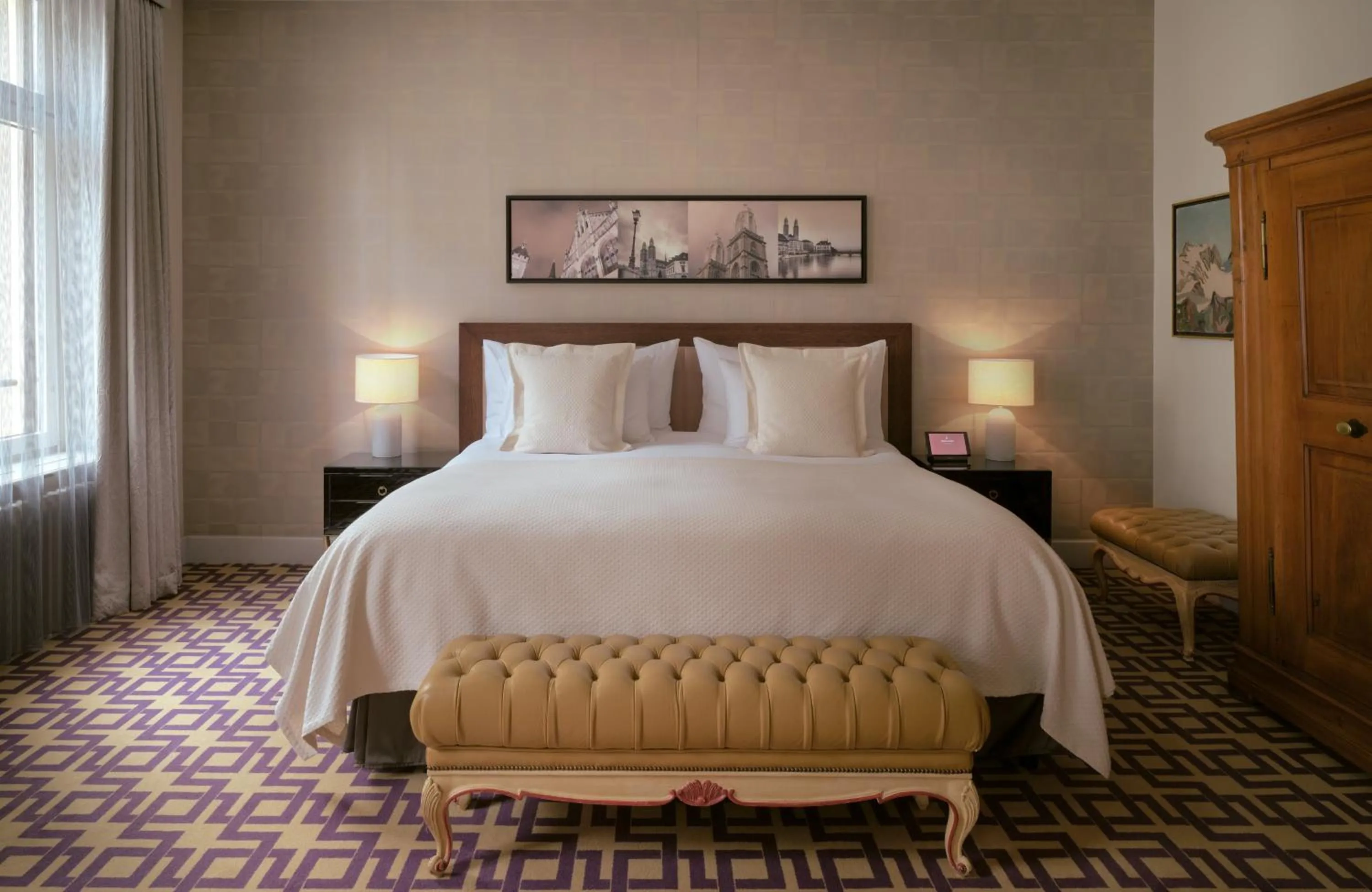 Photo of the whole room, Bed in Hotel Alden Splügenschloss Zürich - Leonardo Limited Edition