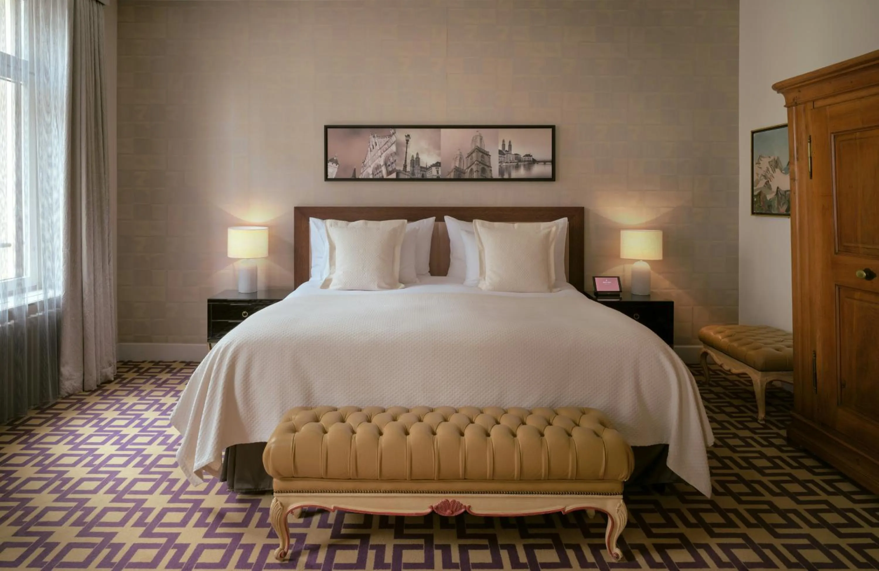 Photo of the whole room, Bed in Hotel Alden Splügenschloss Zürich - Leonardo Limited Edition