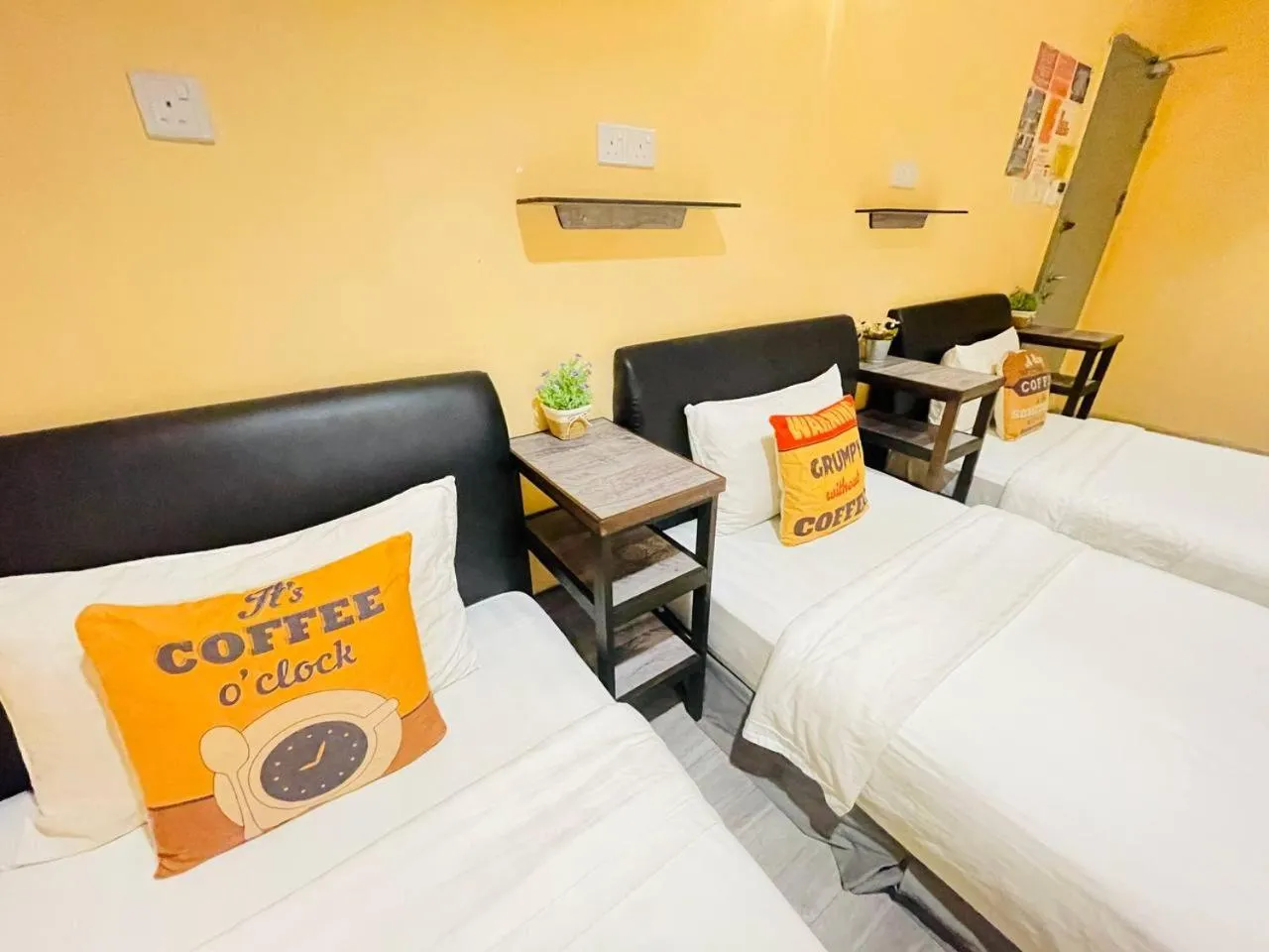 Bed in Loft Pals Urbanstay Lodge, Kapit