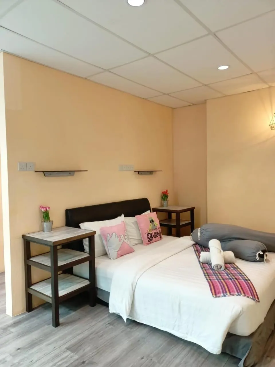 Bed in Loft Pals Urbanstay Lodge, Kapit