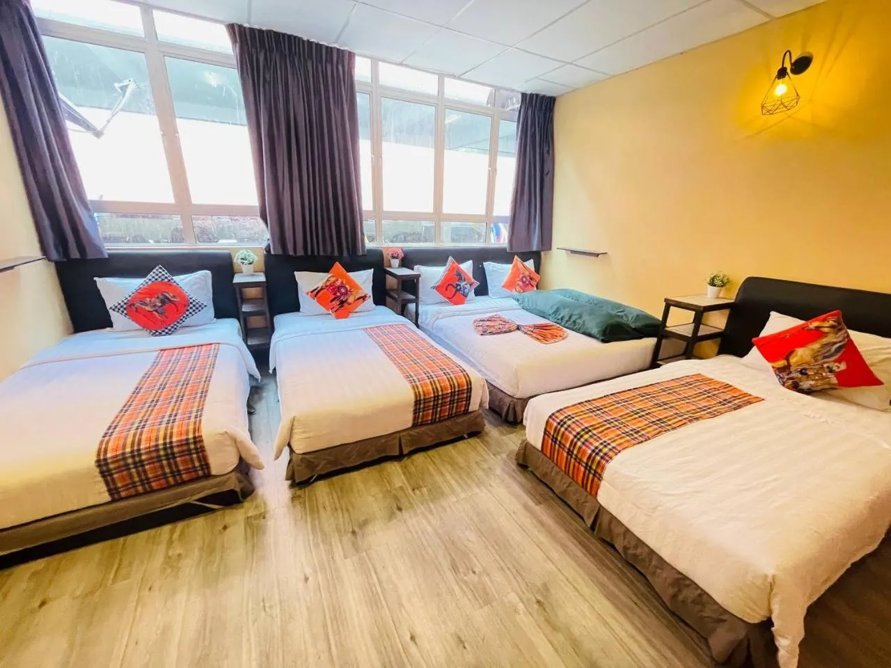 Bed in Loft Pals Urbanstay Lodge, Kapit