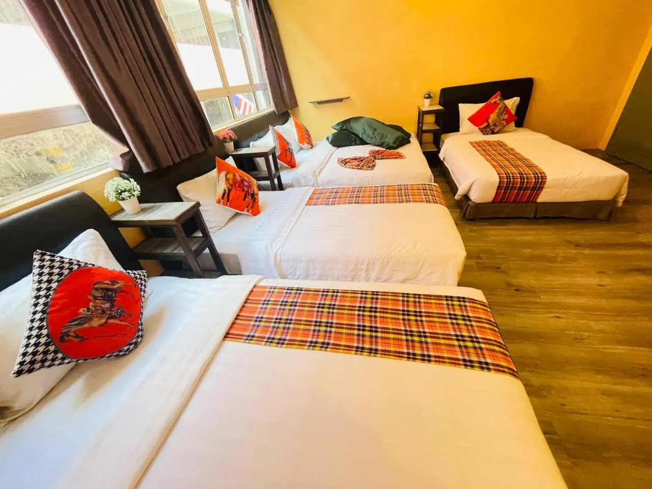 Bed in Loft Pals Urbanstay Lodge, Kapit