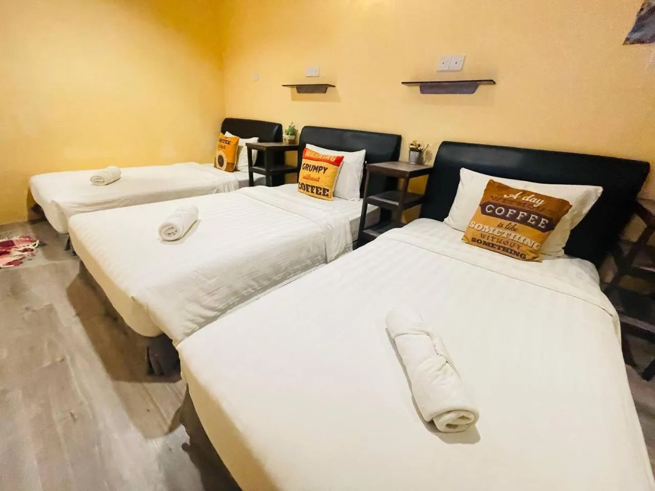 Bed in Loft Pals Urbanstay Lodge, Kapit