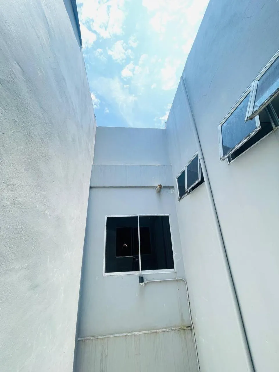 Loft Pals Urbanstay Lodge, Kapit