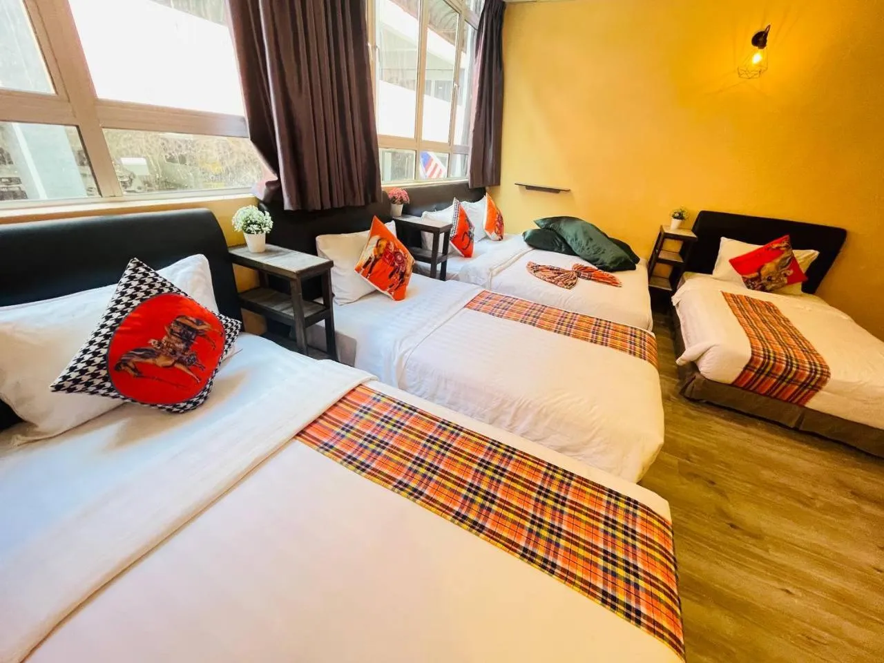 Bed in Loft Pals Urbanstay Lodge, Kapit