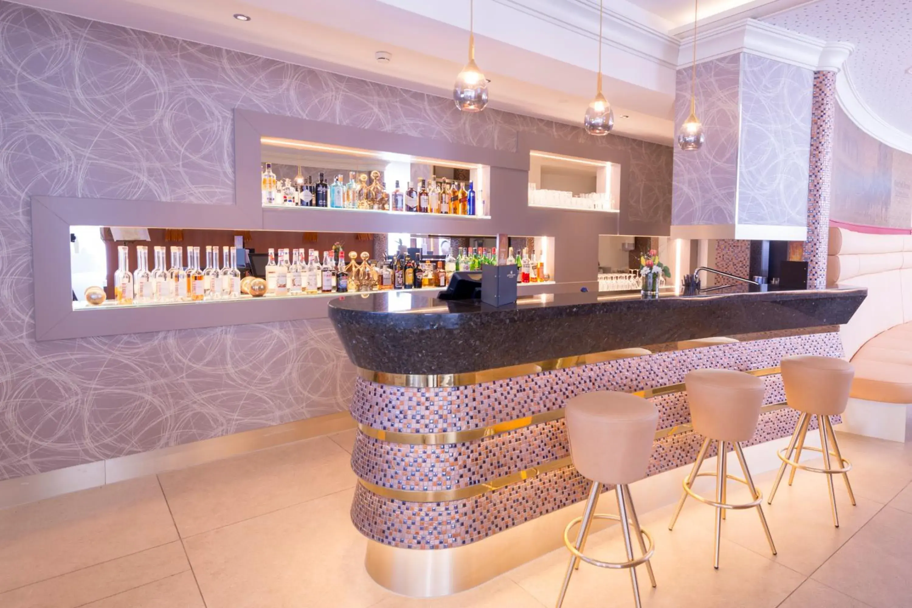 Lounge or bar in Hotel Krone Unterstrass Lounge or bar in Hotel Krone Unterstrass