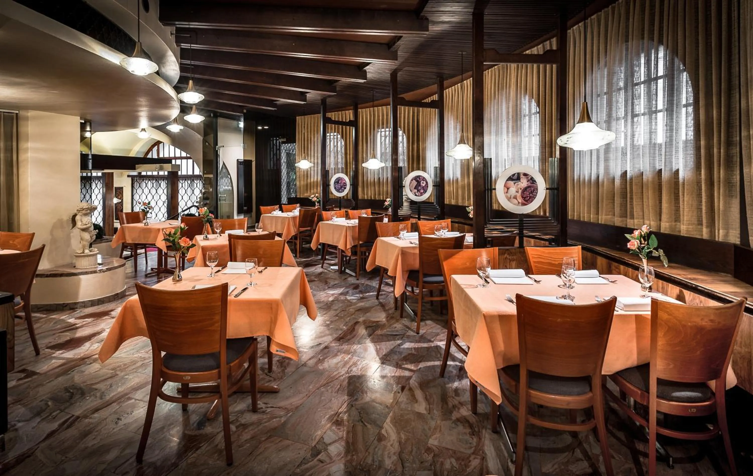 Restaurant/places to eat in Hotel dell'Angelo