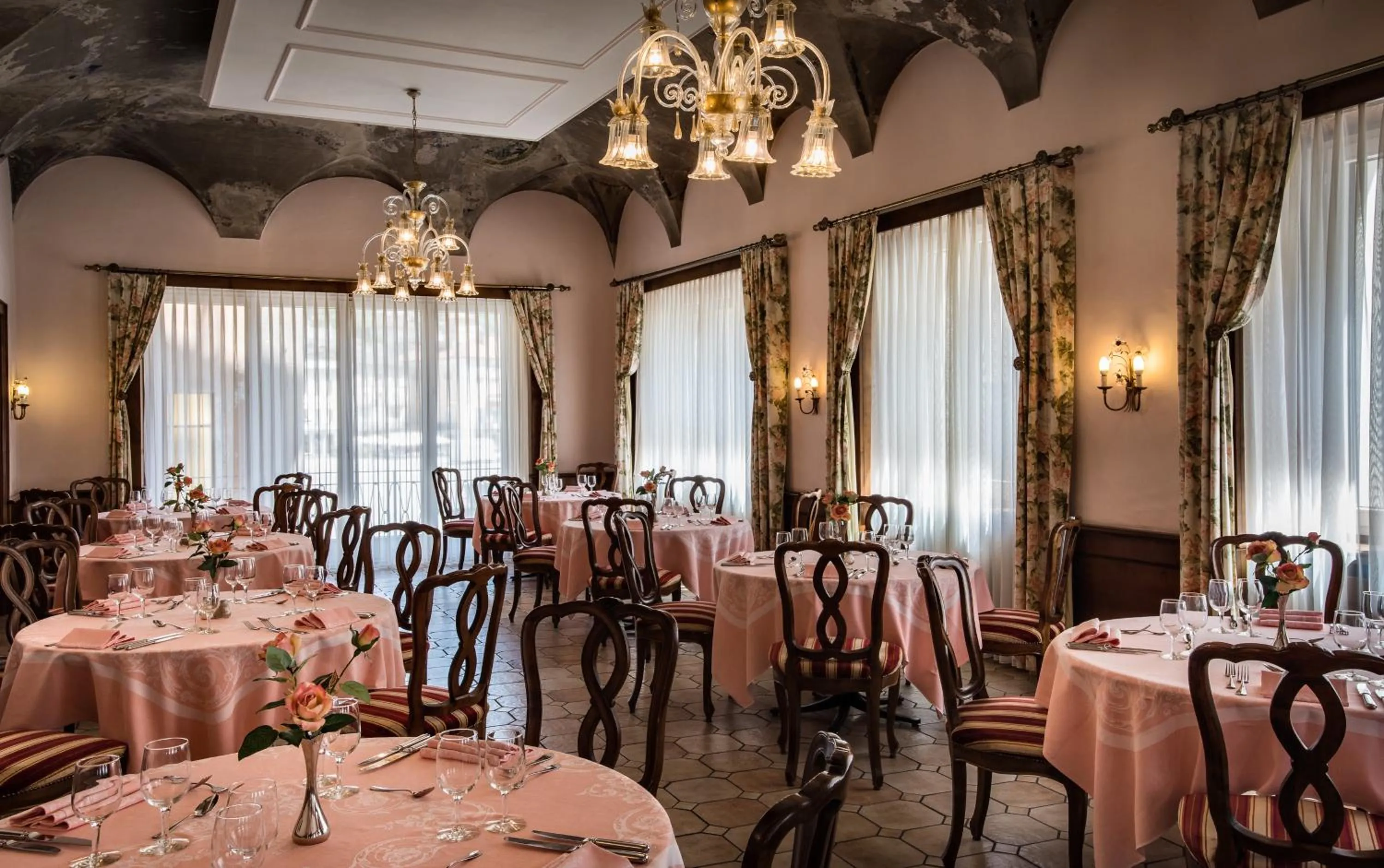 Restaurant/places to eat in Hotel dell'Angelo