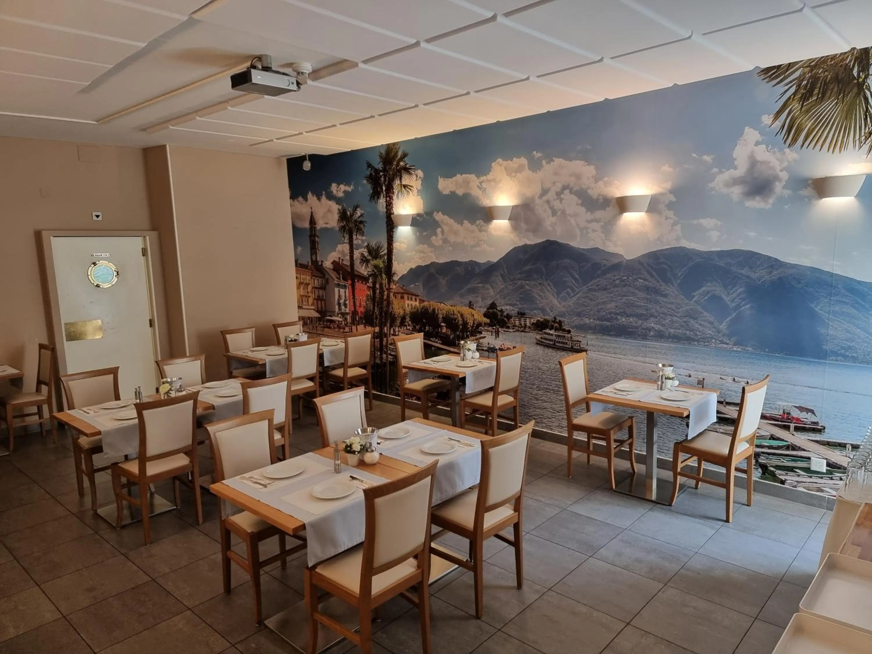 Breakfast in Hotel Garni Golf