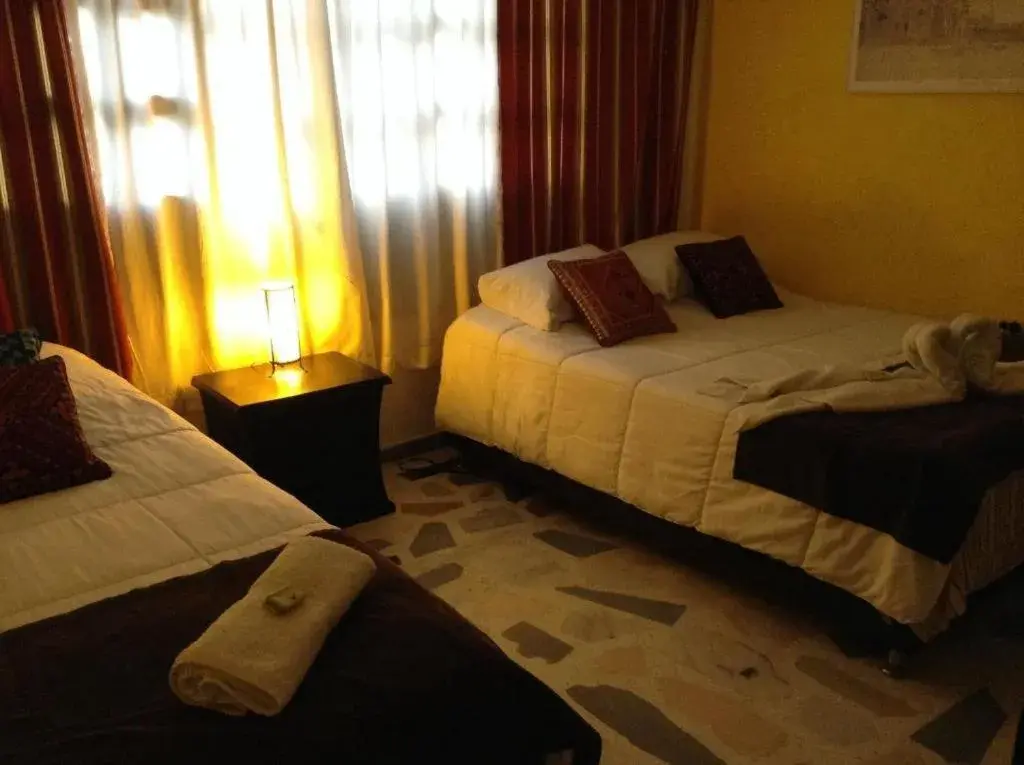 Comfort Triple Room with Shower in Santa Sophia Del Mar B&B hotel Comfort Triple Room with Shower in Santa Sophia Del Mar B&B hotel