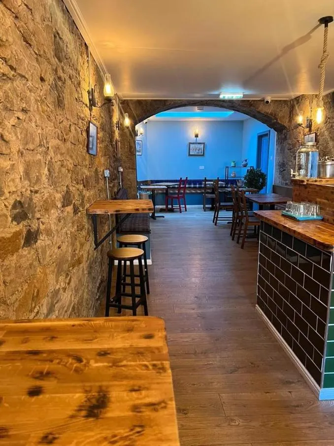 Coffee/tea facilities in SMITH PLACE HOTEL