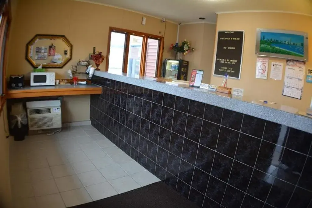 Lobby or reception in Chippewa Motel Mount Pleasant Lobby or reception in Chippewa Motel Mount Pleasant