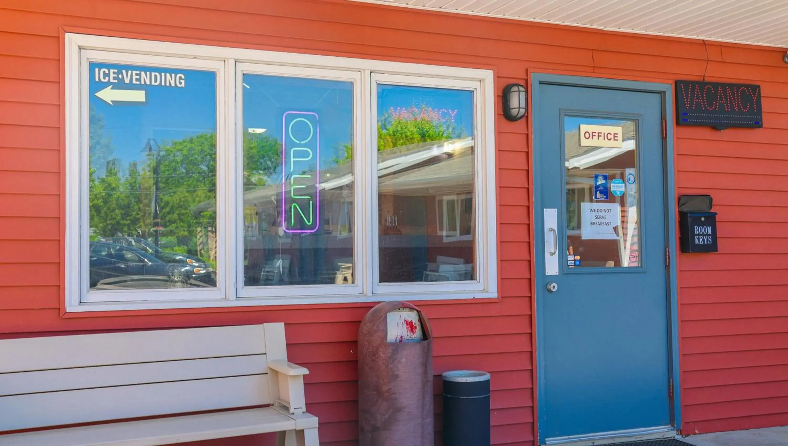 Facade/entrance in Chippewa Motel Mount Pleasant Facade/entrance in Chippewa Motel Mount Pleasant