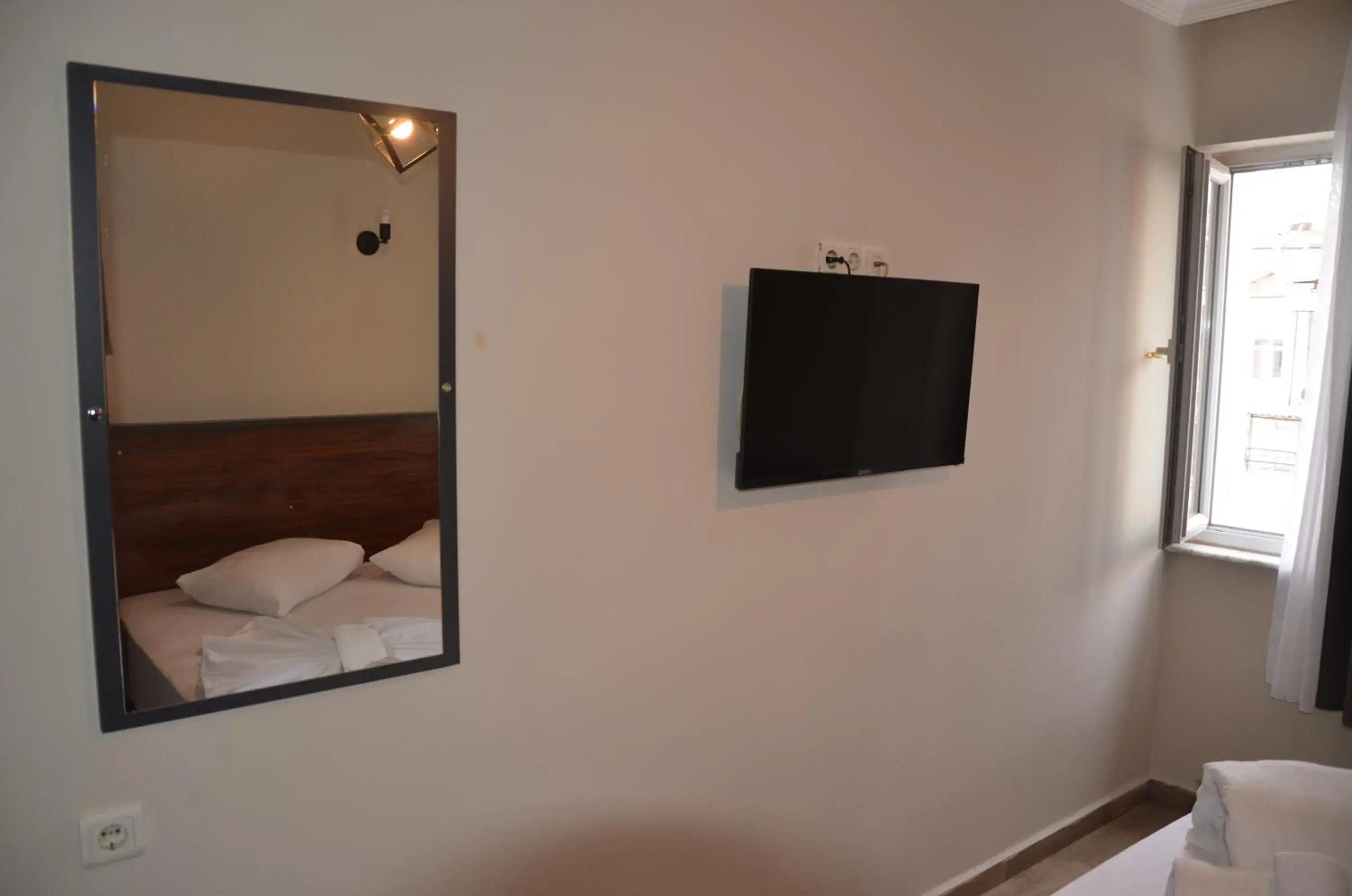 TV and multimedia, Bed in Marka Hotel TV and multimedia, Bed in Marka Hotel