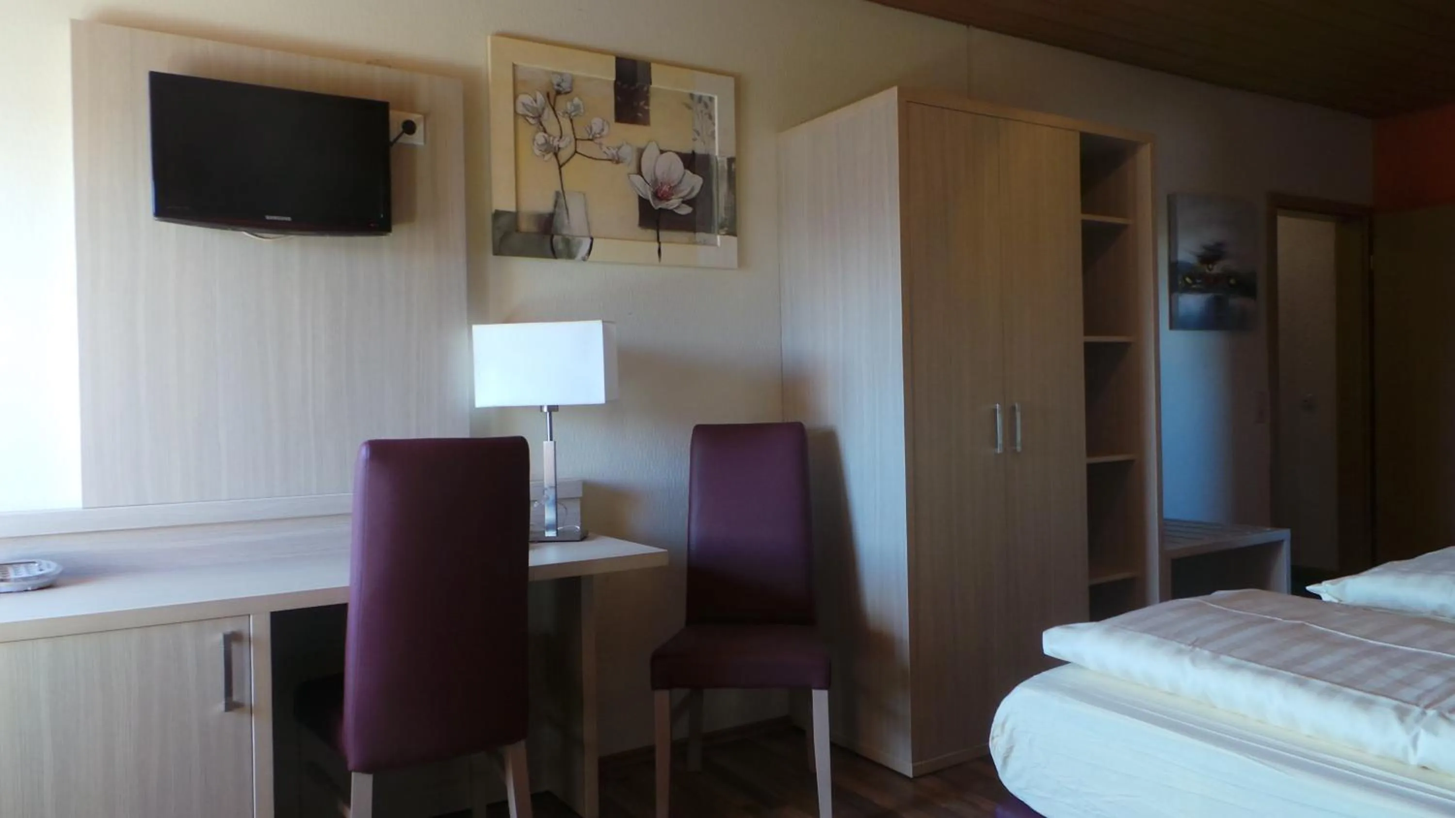 Photo of the whole room, Bed in Rhönblick Landhotel - Restaurant - Countrypub