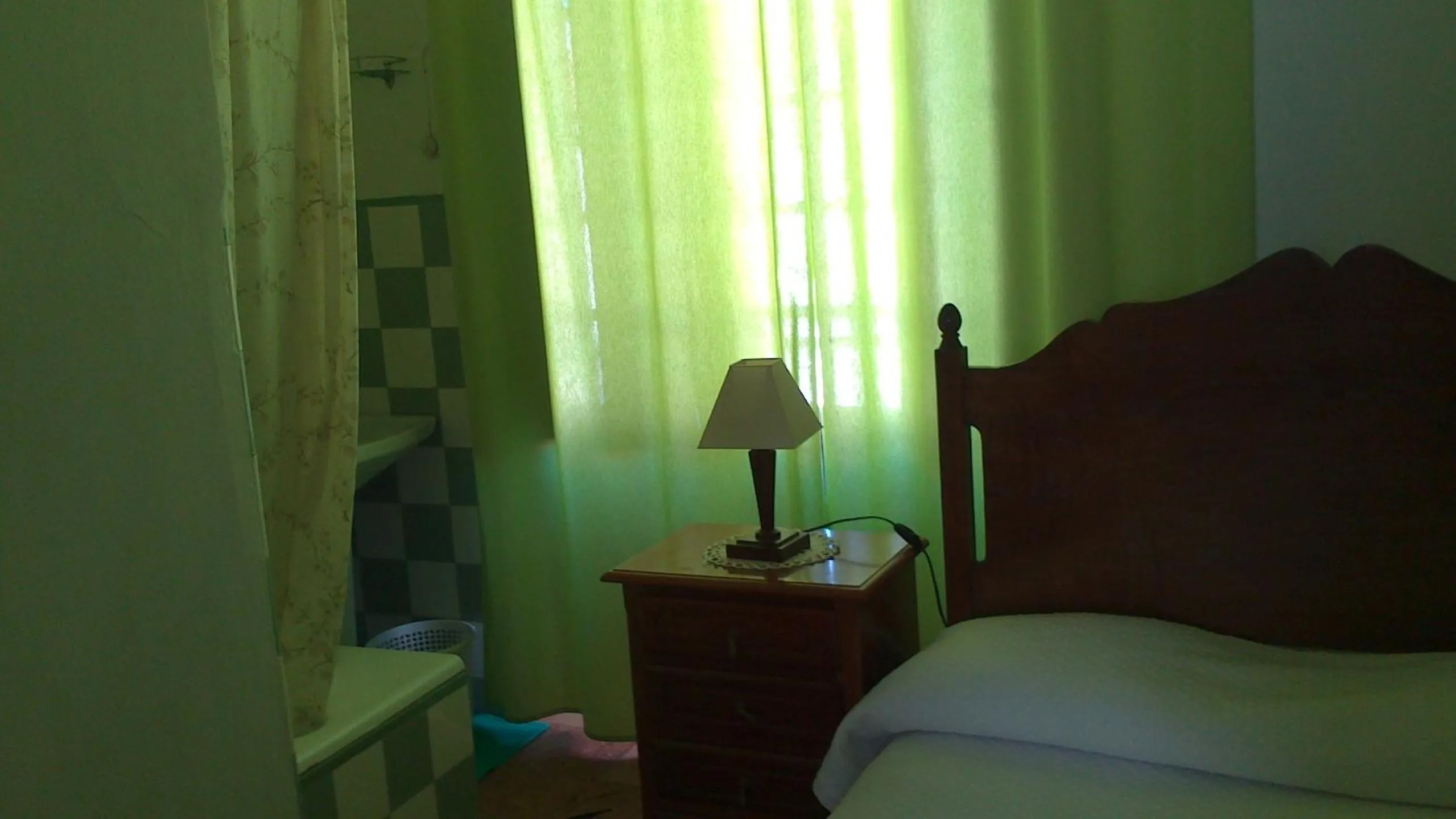 Double Room with Shared Bathroom in Caravela
