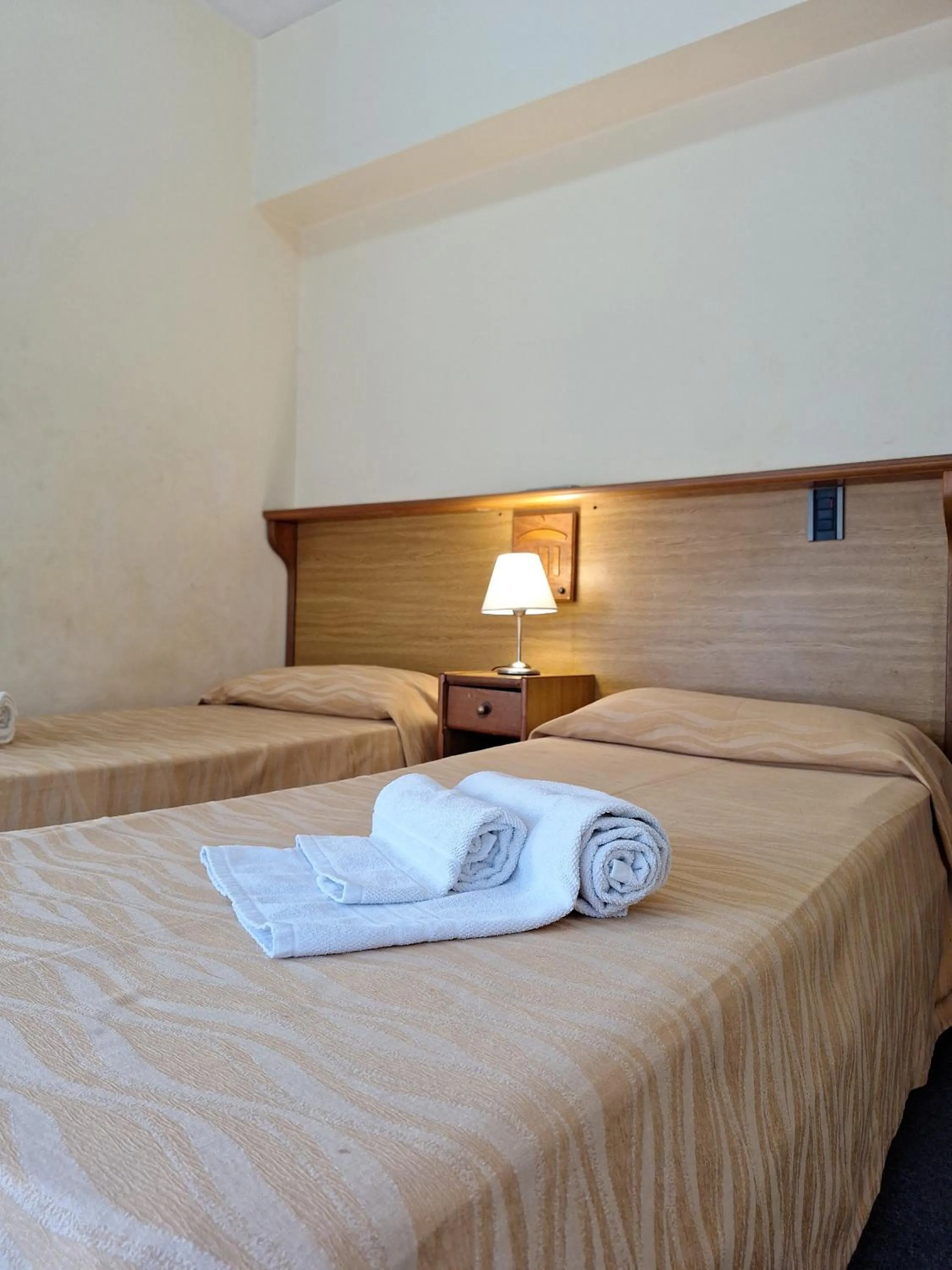 Bed in Hotel Coronado Big Confort