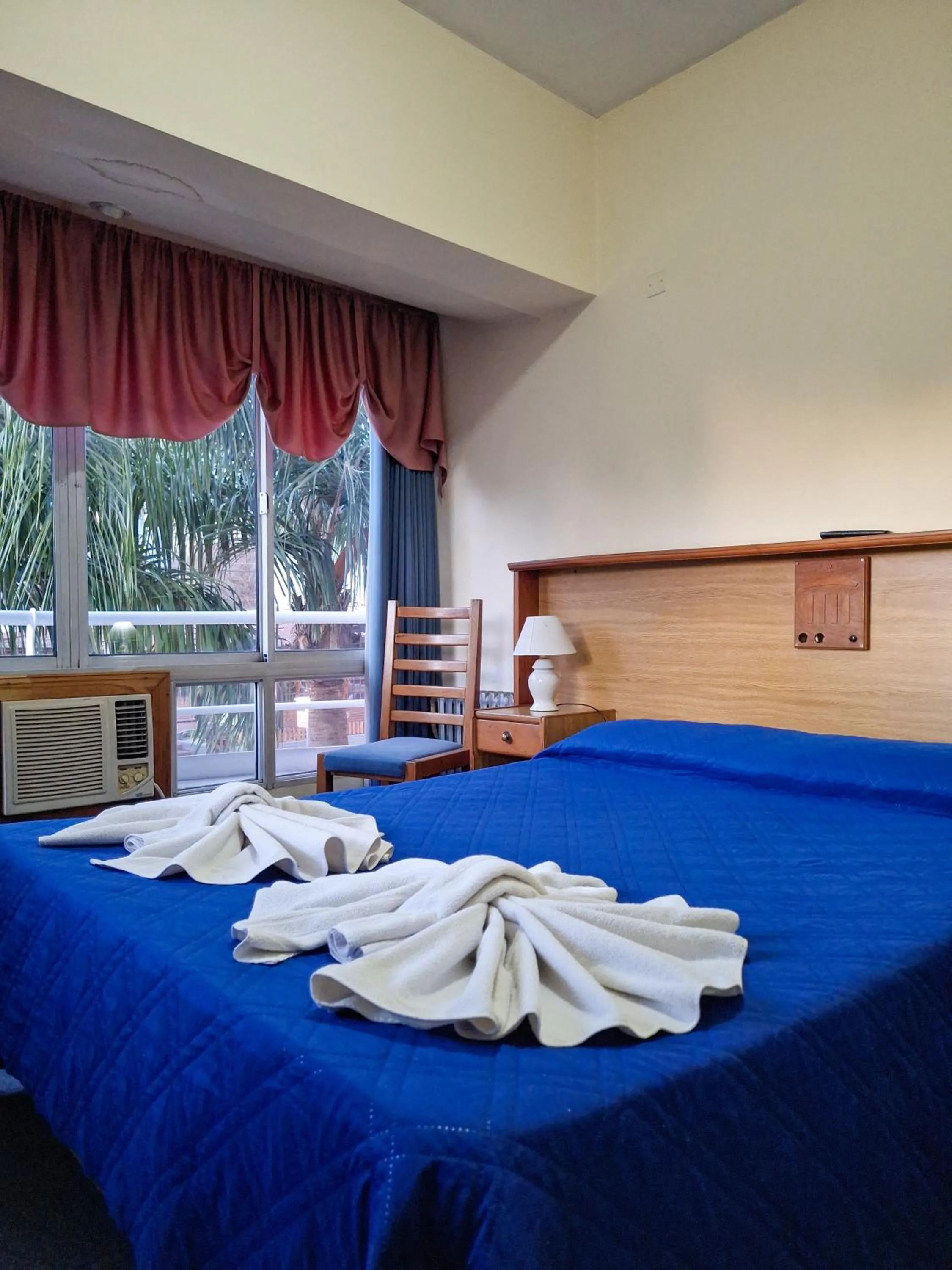 Bed in Hotel Coronado Big Confort