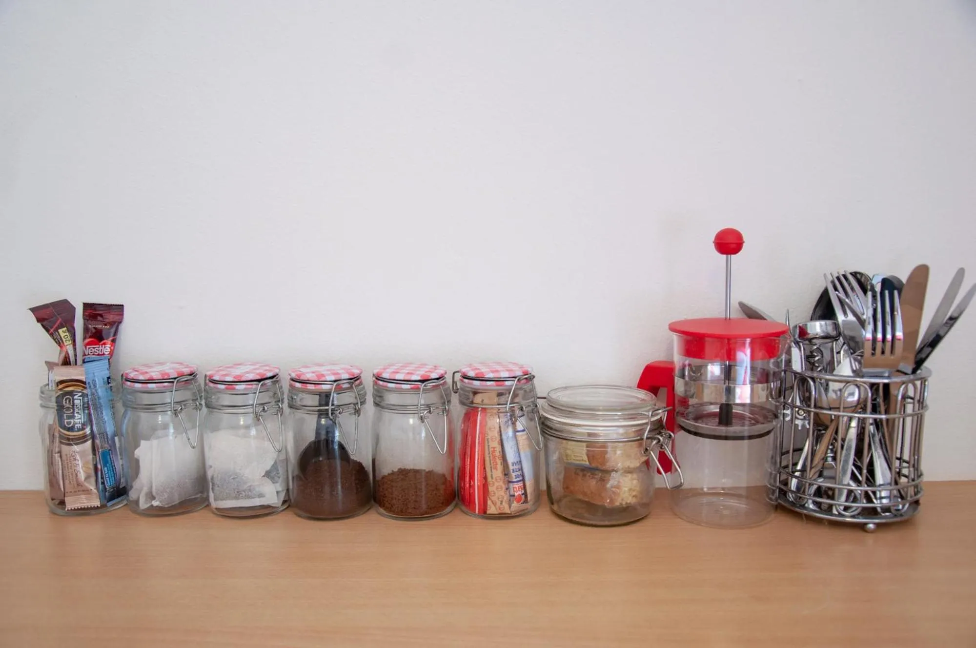 Coffee/tea facilities in Rustic Manor Guest House