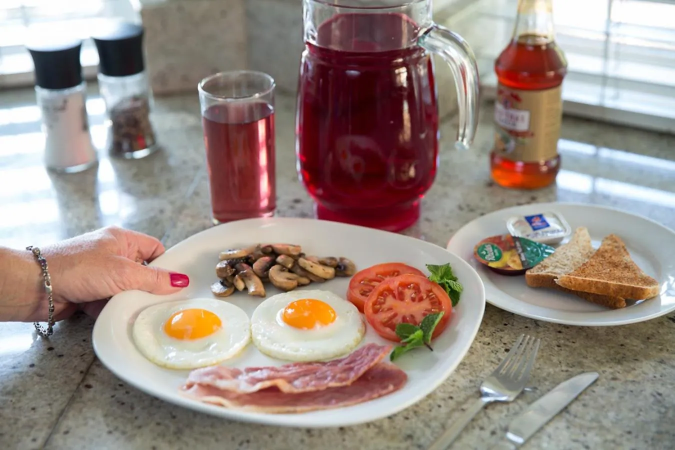 Breakfast in Rustic Manor Guest House