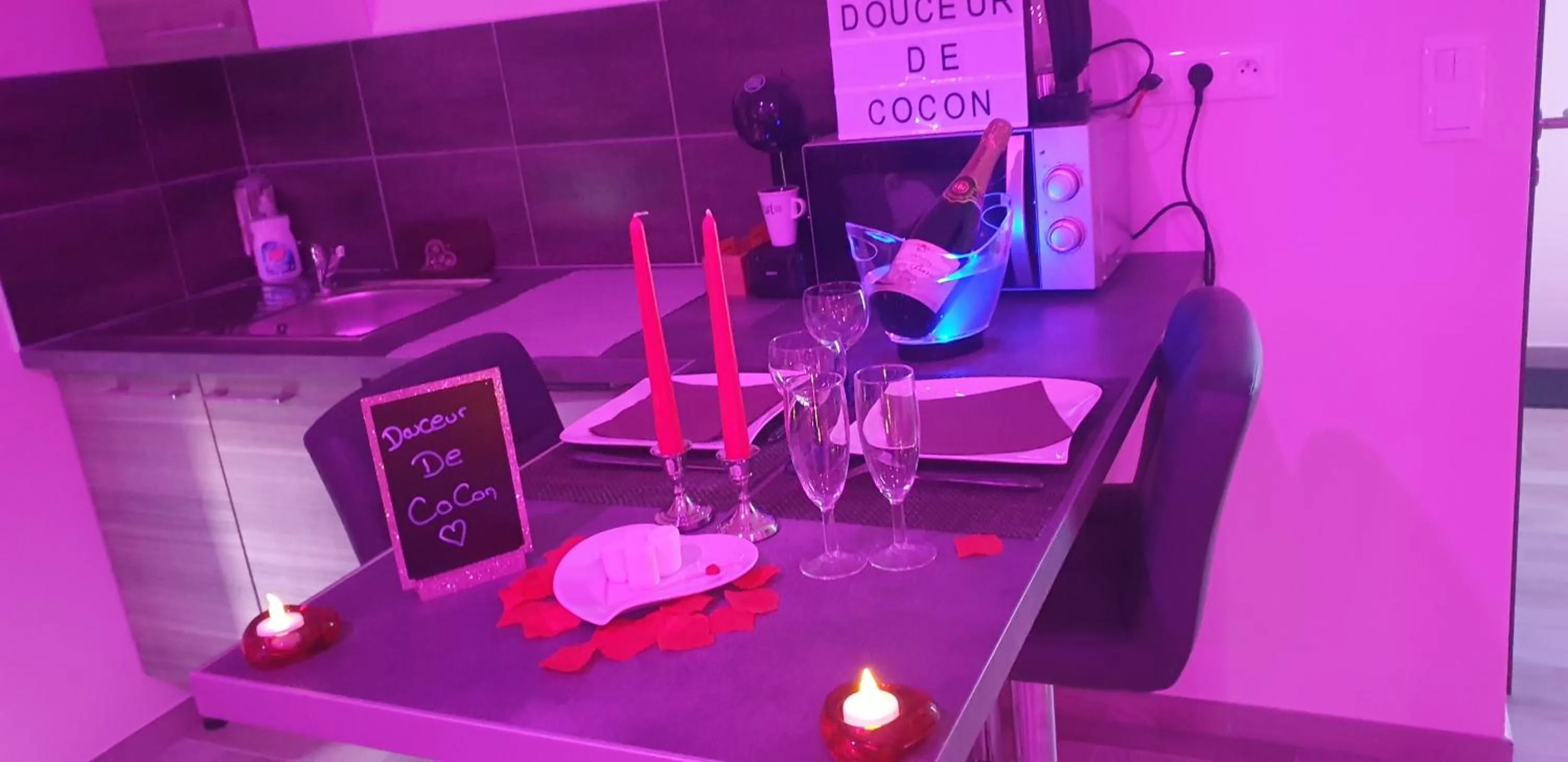 Kitchen or kitchenette in Paradis Secret Spa