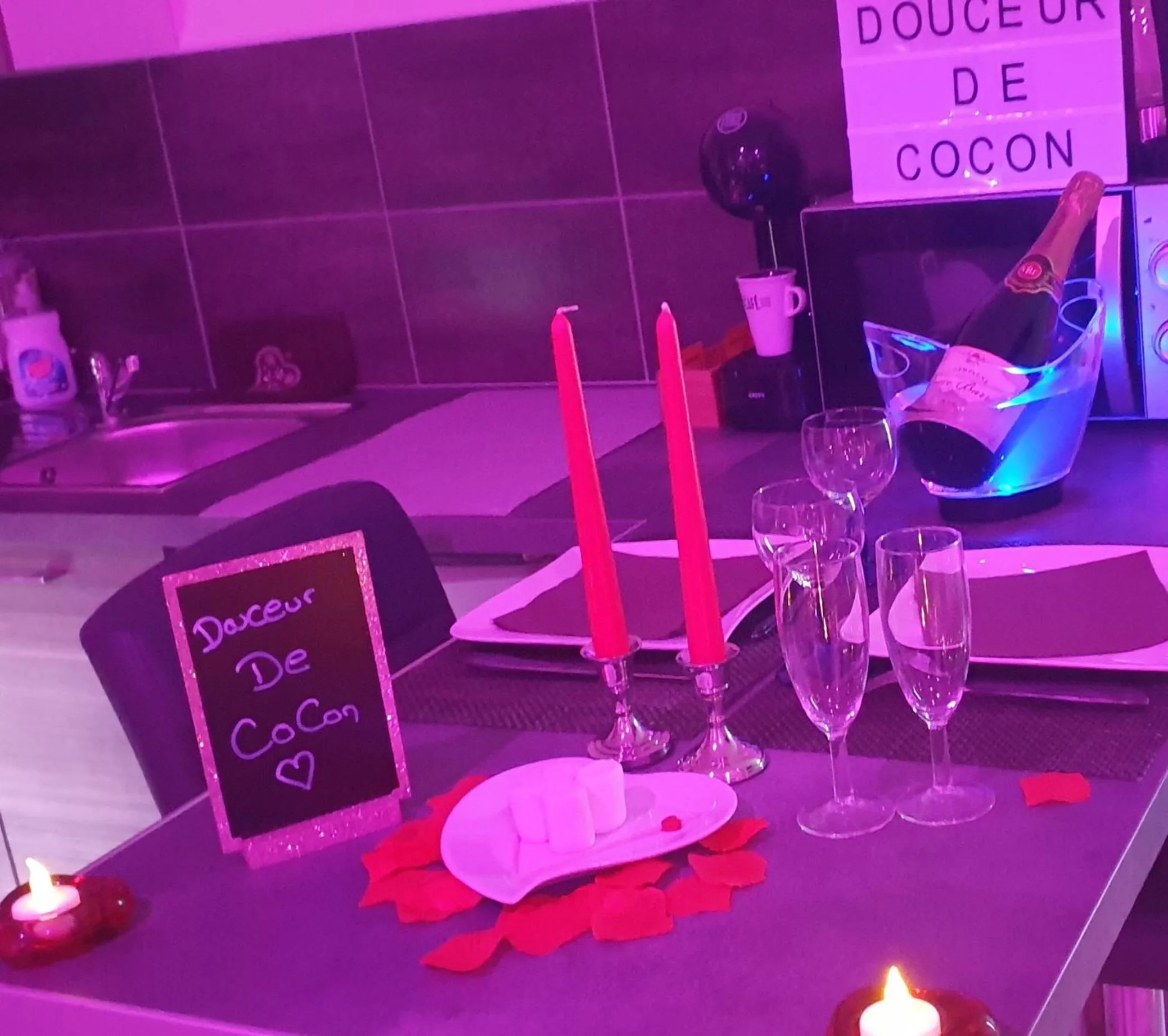 Restaurant/places to eat in Paradis Secret Spa