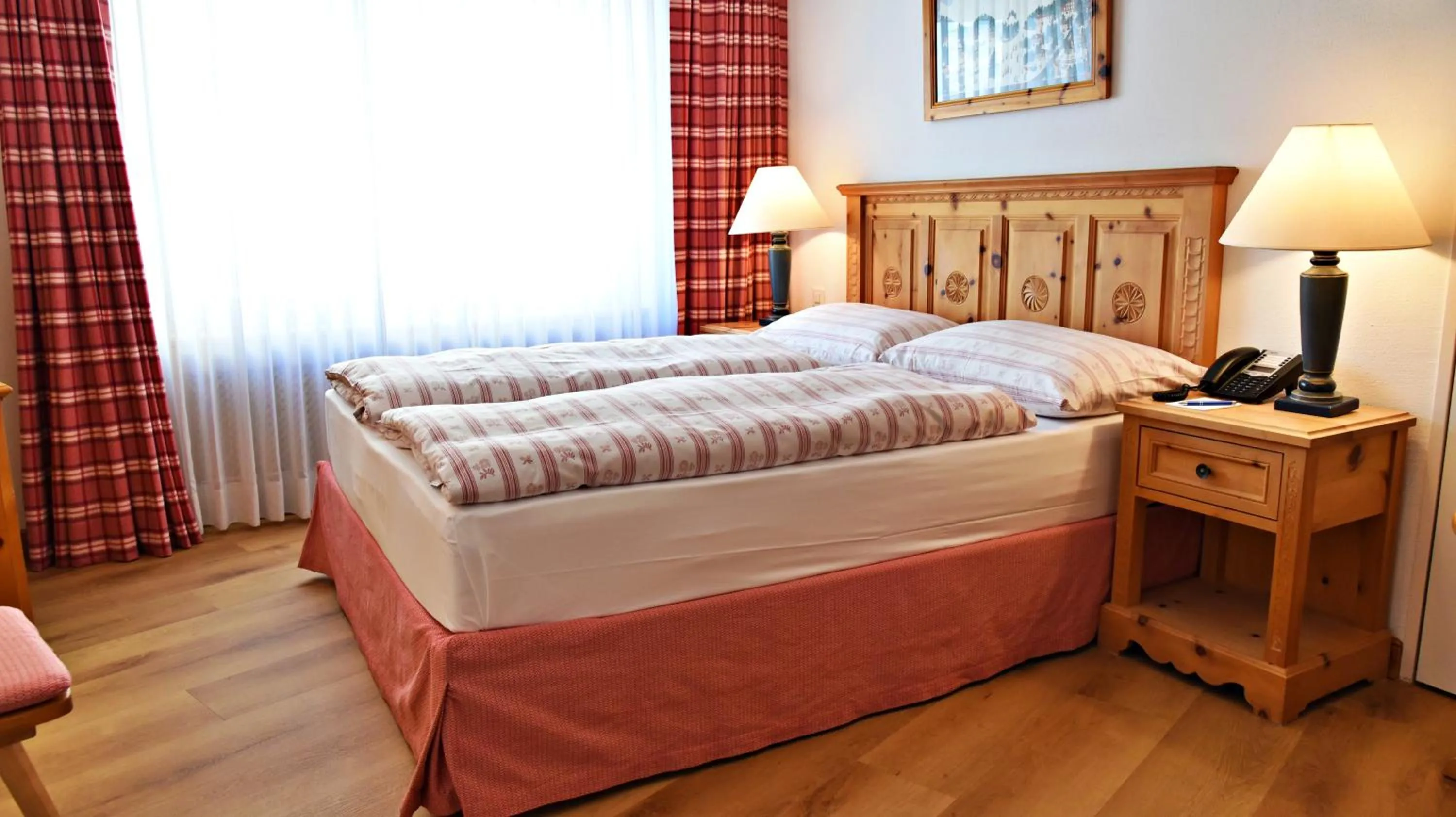 Photo of the whole room, Bed in Crystal Hotel superior