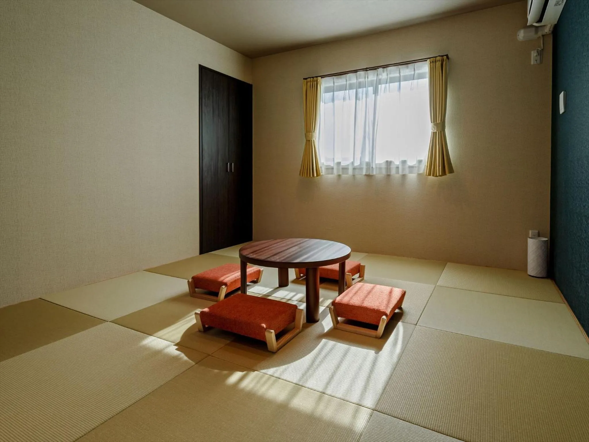 Photo of the whole room in Ahman Inn Island Yagaji