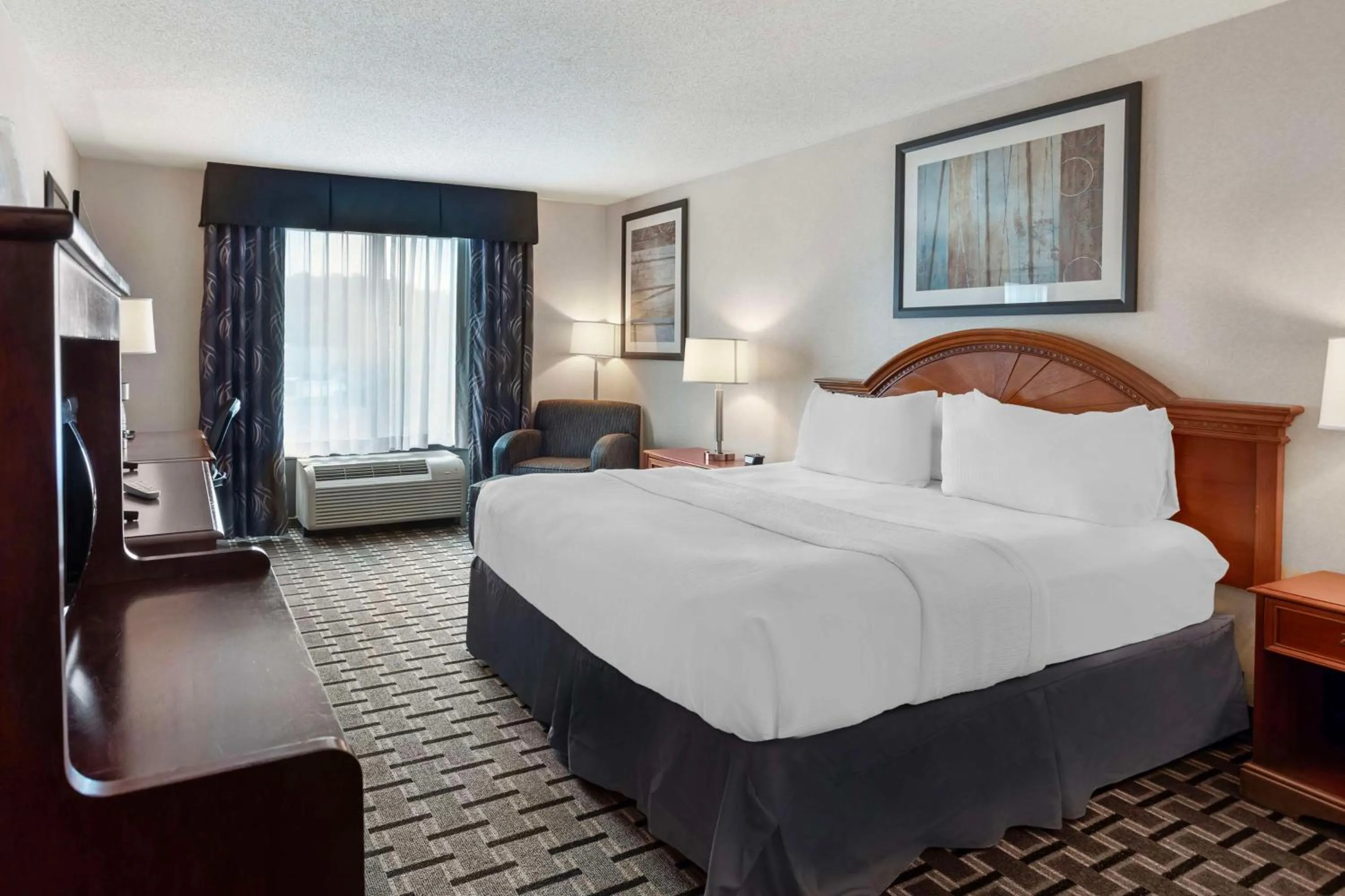 Bedroom, Bed in Best Western Plus Clearfield